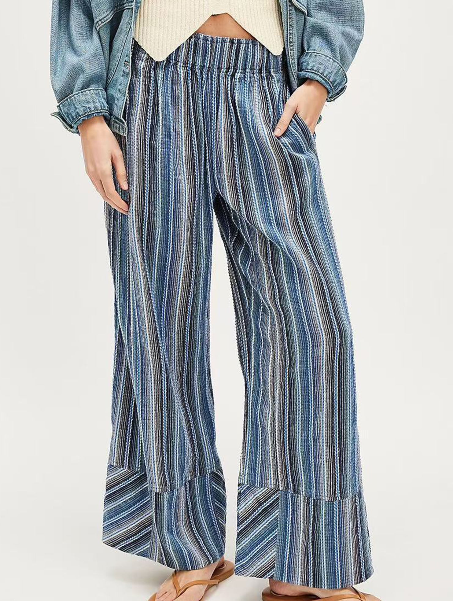 Loose-fitting high-waisted striped wide-leg pants
