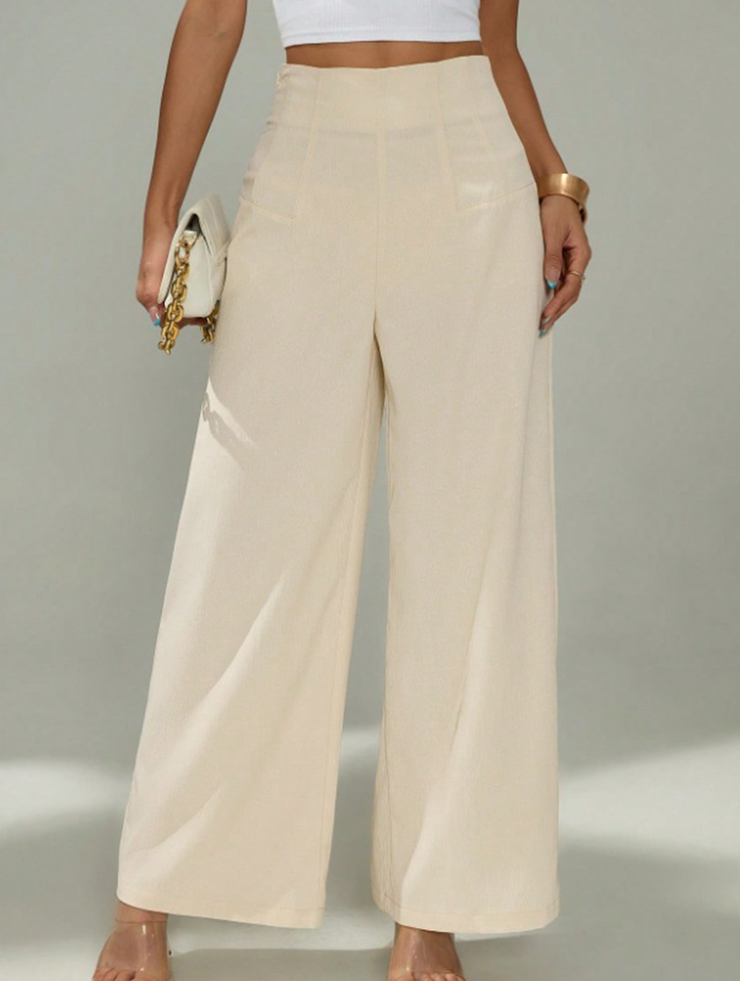 Slimming wide-leg pants for commuting