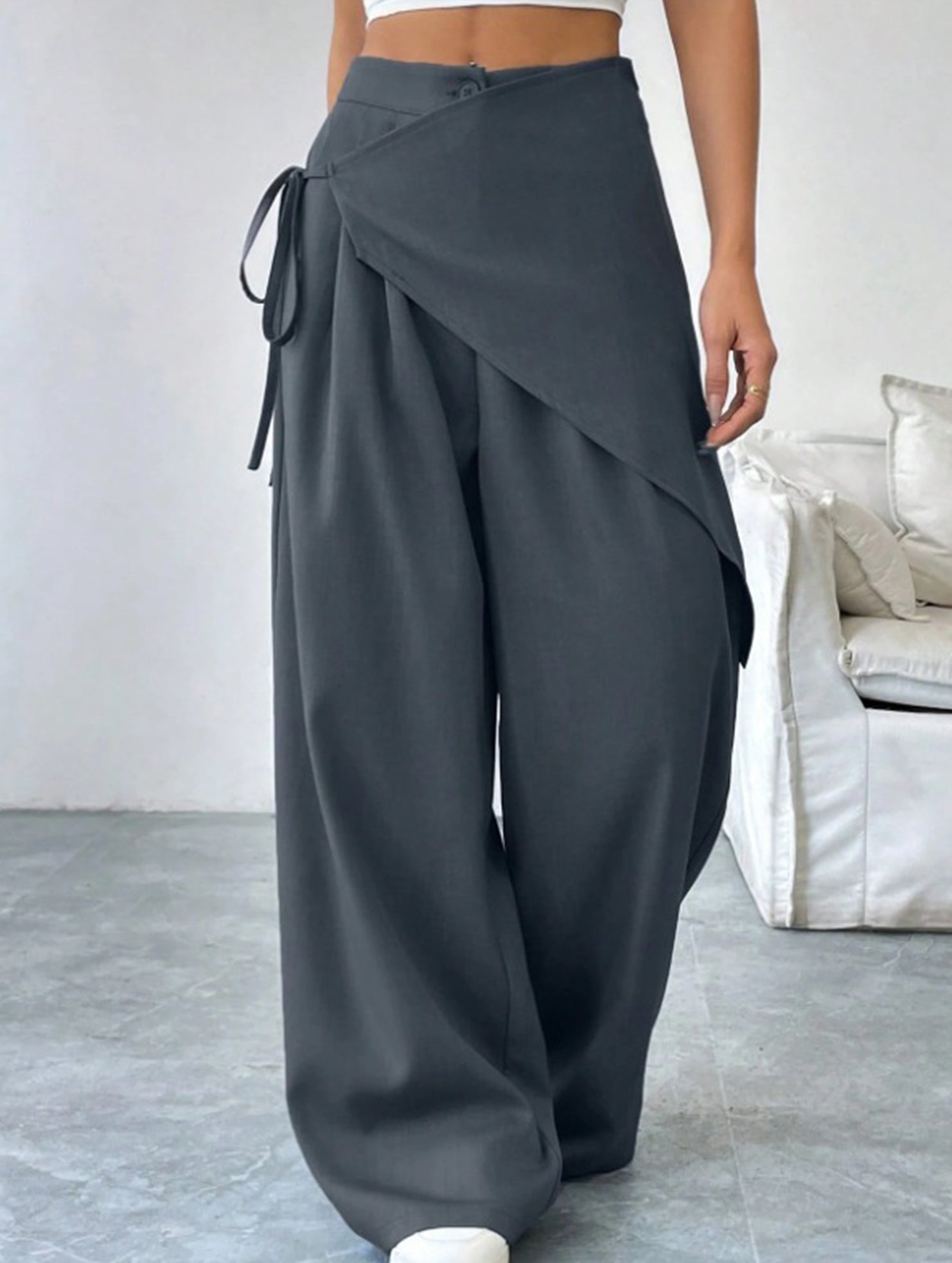 Loose-fitting, slimming, irregular wide-leg pants