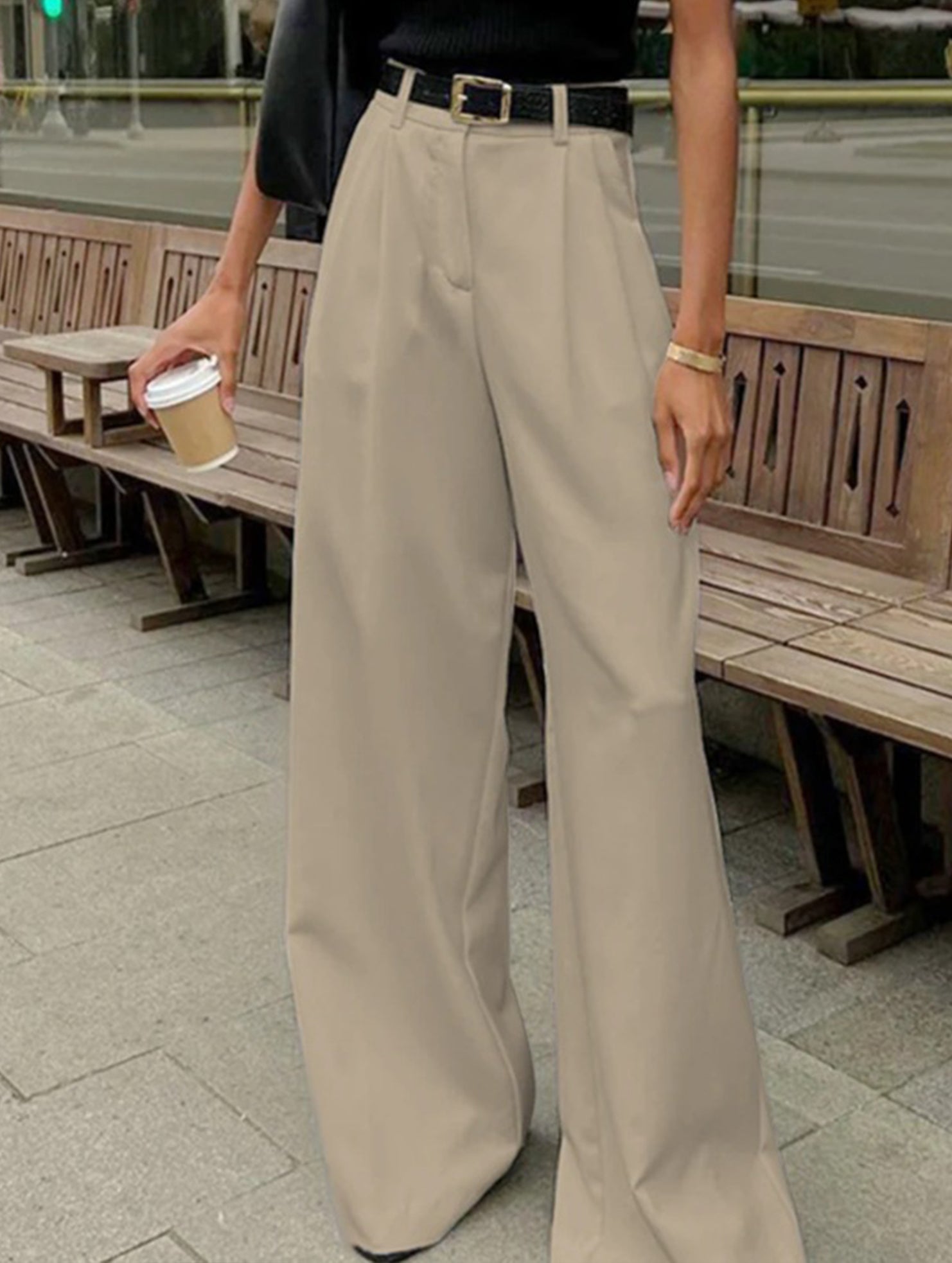 Minimalist style flowy suit trousers