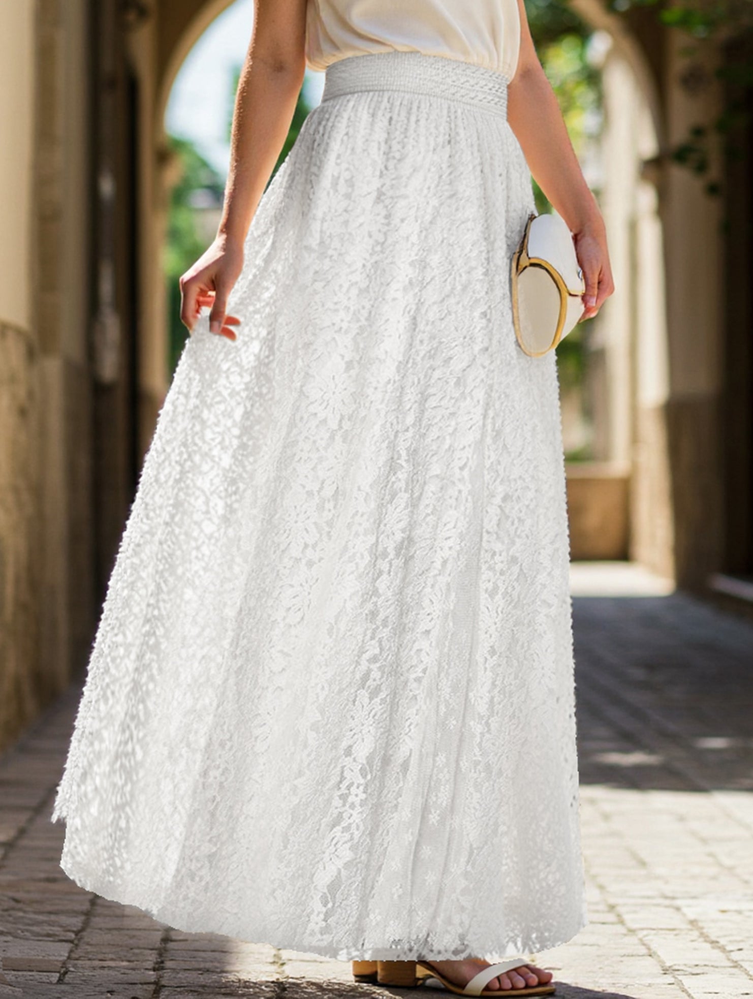 High-waisted hollow lace skirt
