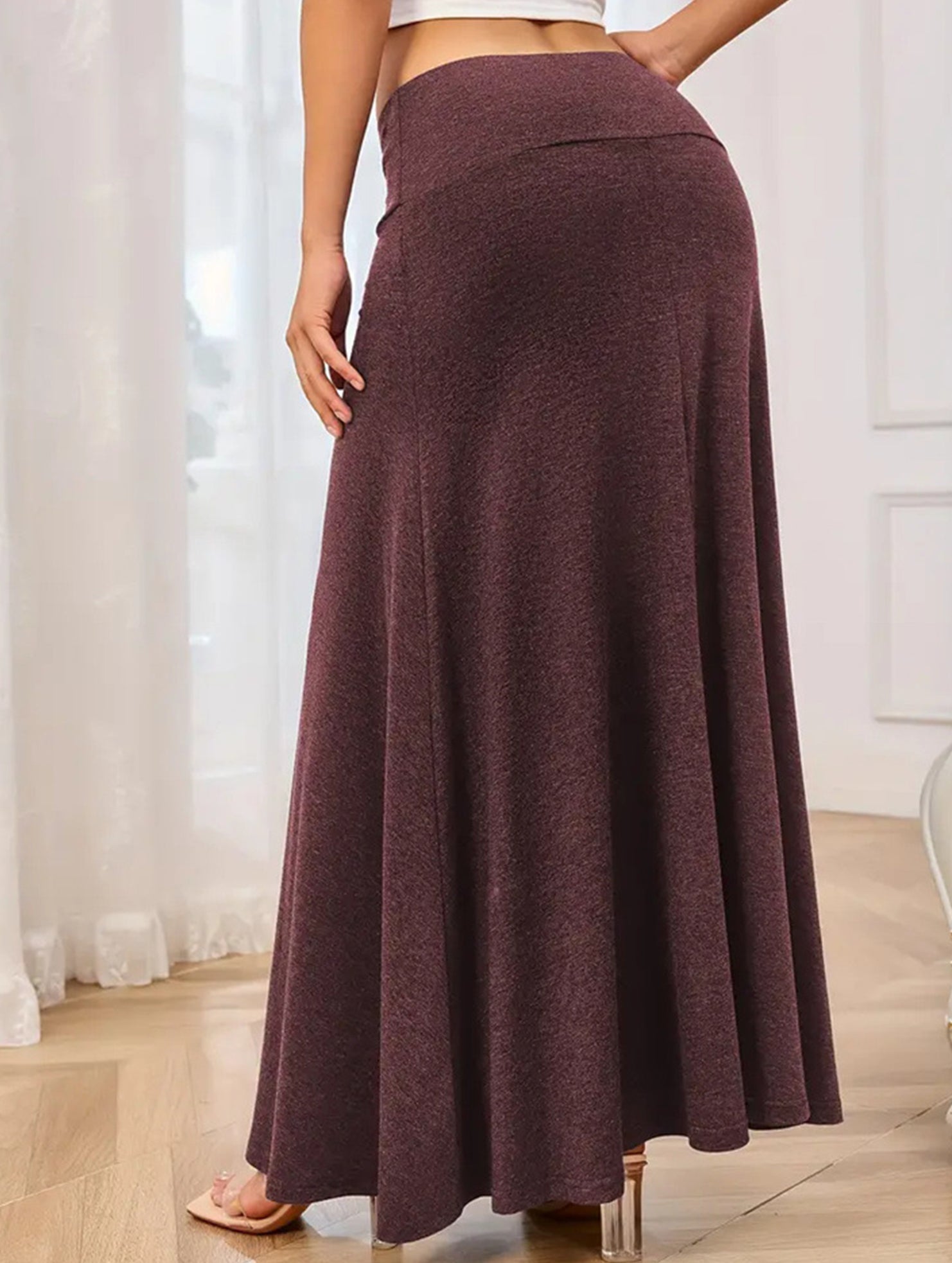 Fashionable knitted solid color skirt