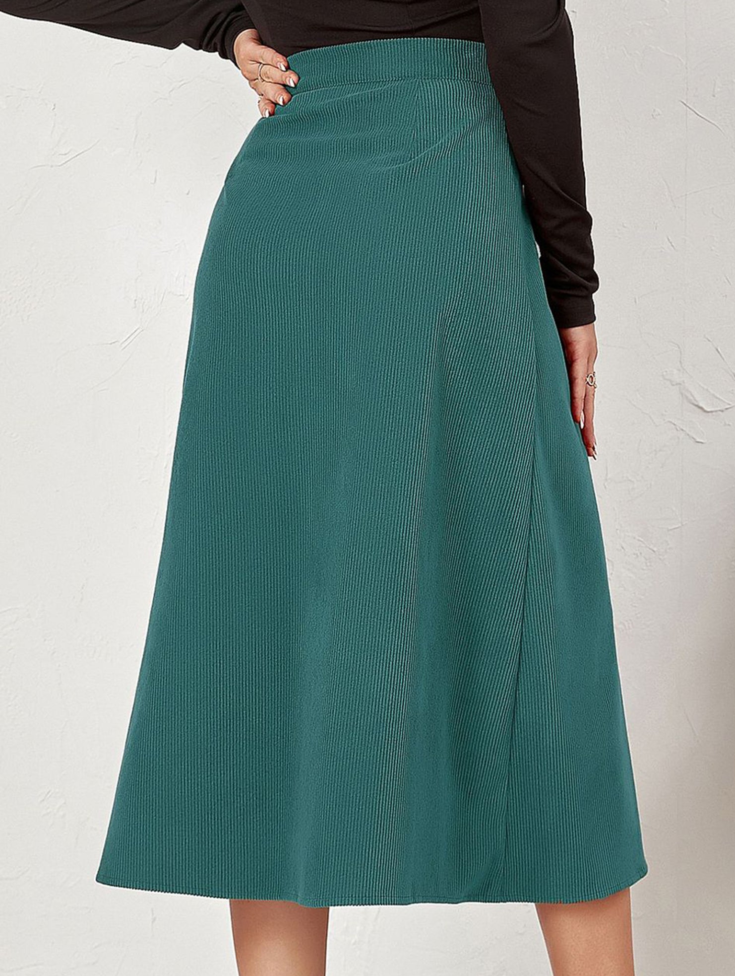 Single-breasted high-waisted corduroy midi skirt