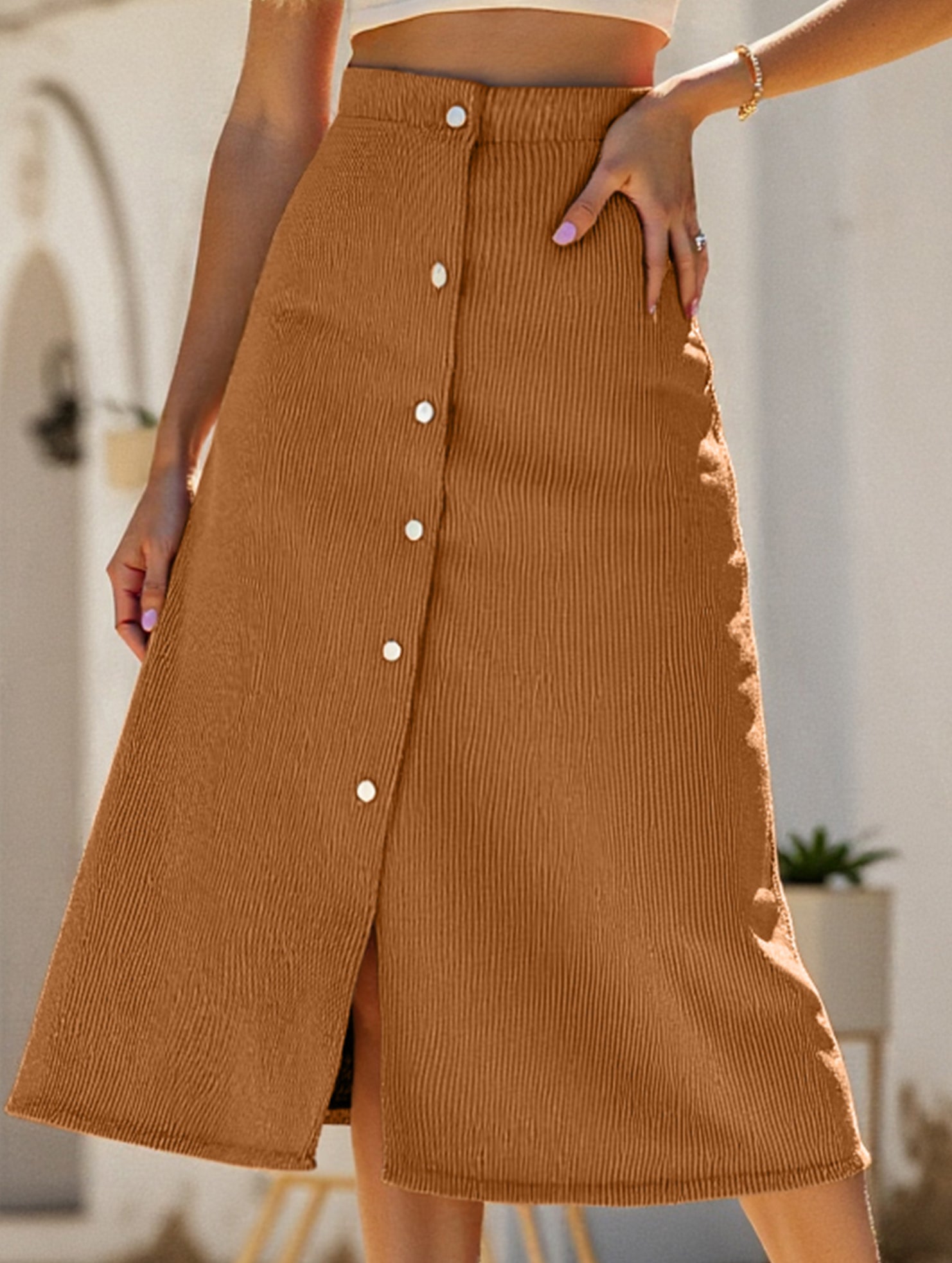 Single-breasted high-waisted corduroy midi skirt