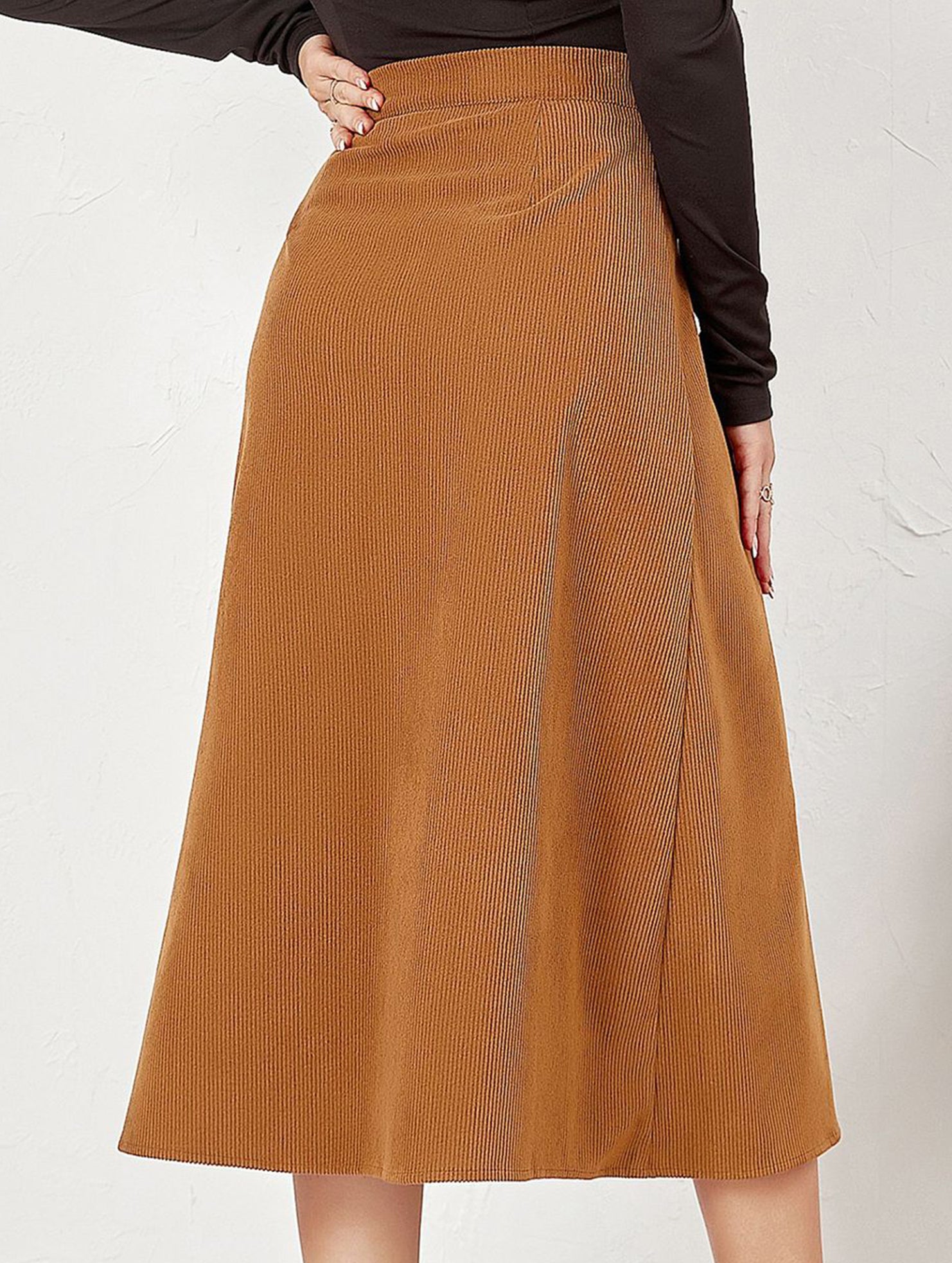 Single-breasted high-waisted corduroy midi skirt