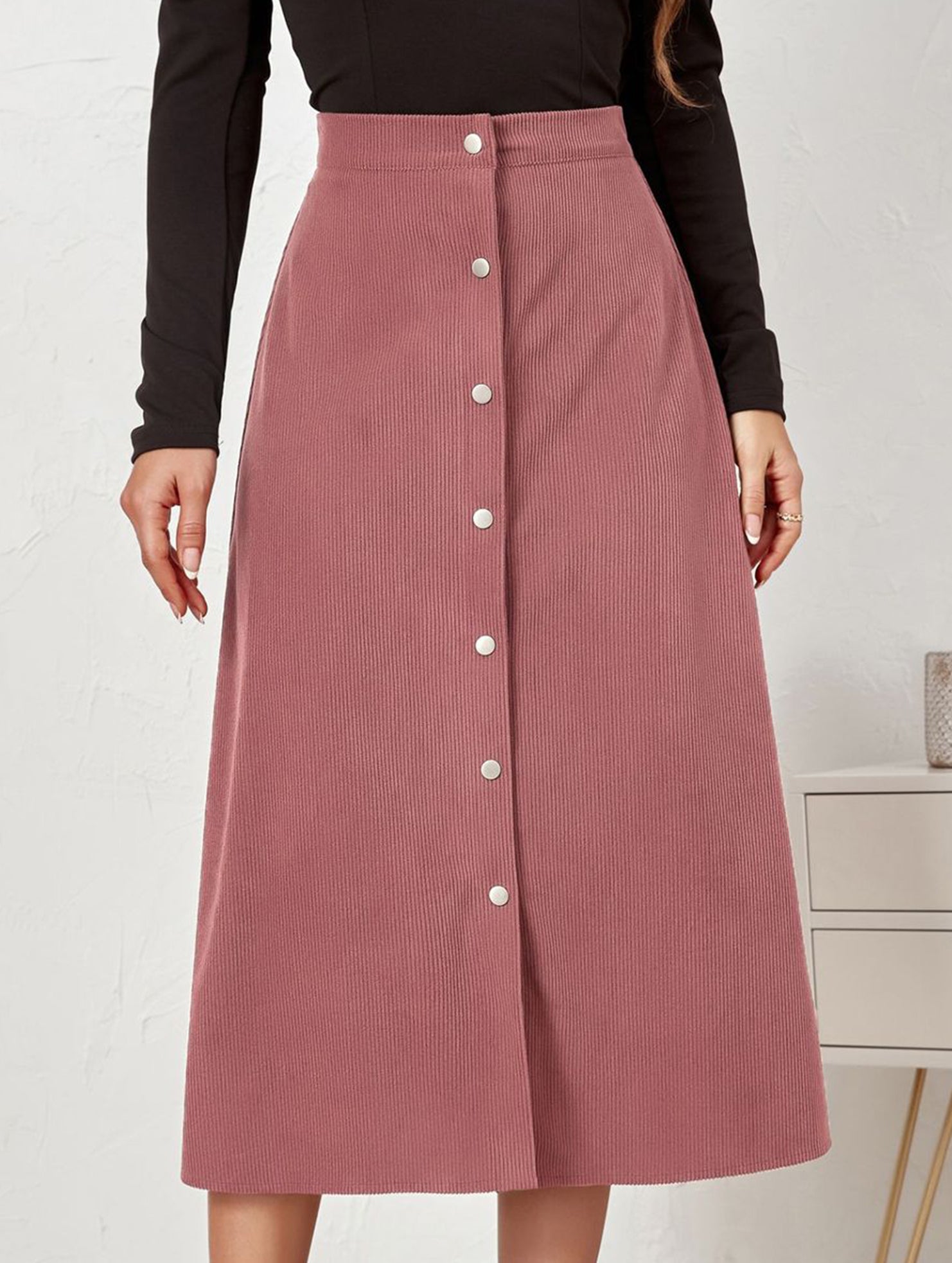 Single-breasted high-waisted corduroy midi skirt