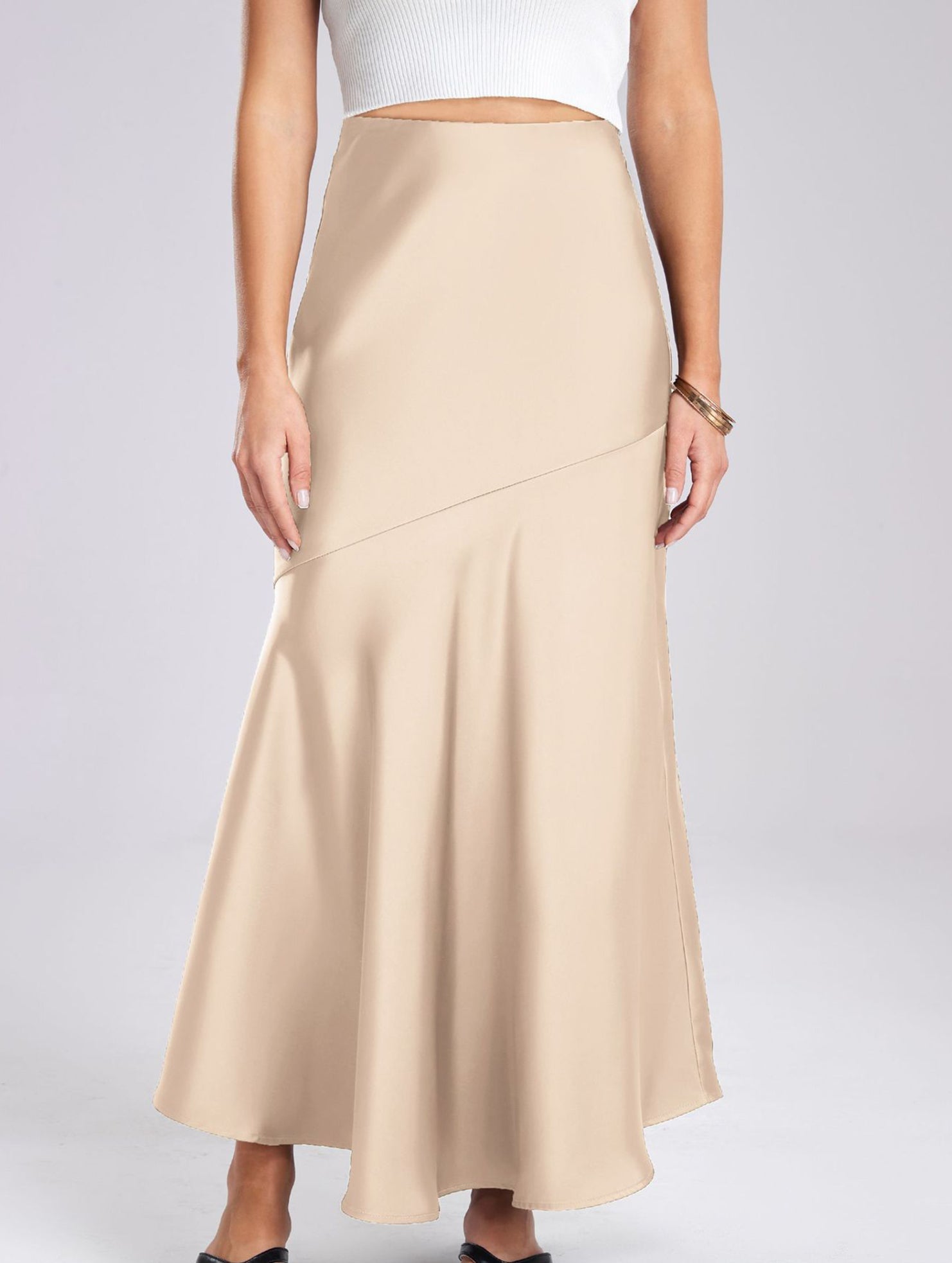 Slim-fitting high-waisted elastic midi skirt