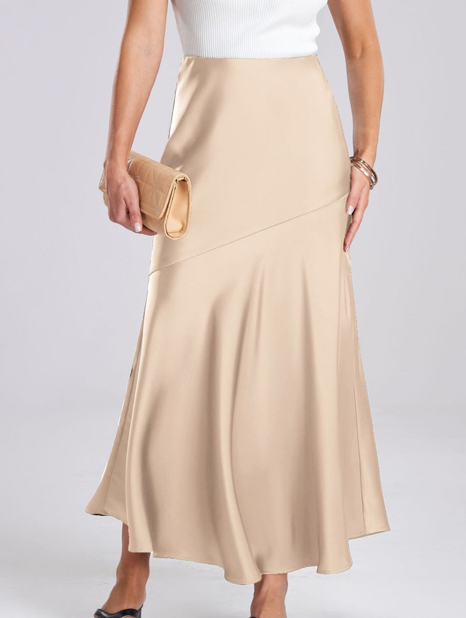 Slim-fitting high-waisted elastic midi skirt