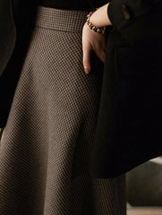 Casual high-waisted A-line skirt