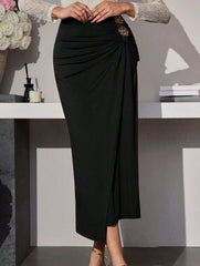 Rose Metal Buckle Ruched Bodycon Skirt_CWBLS00838