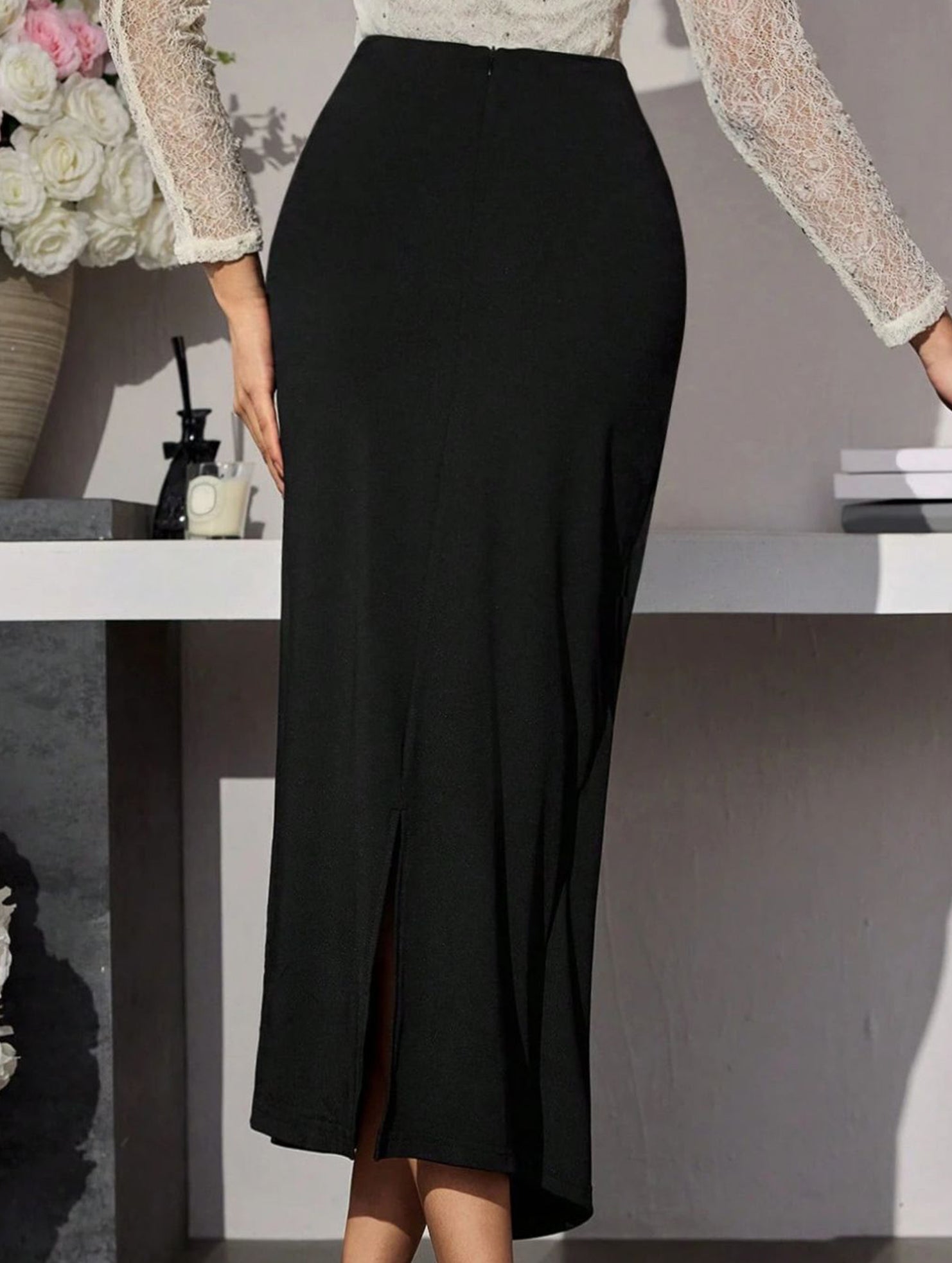 Rose Metal Buckle Ruched Bodycon Skirt_CWBLS00838