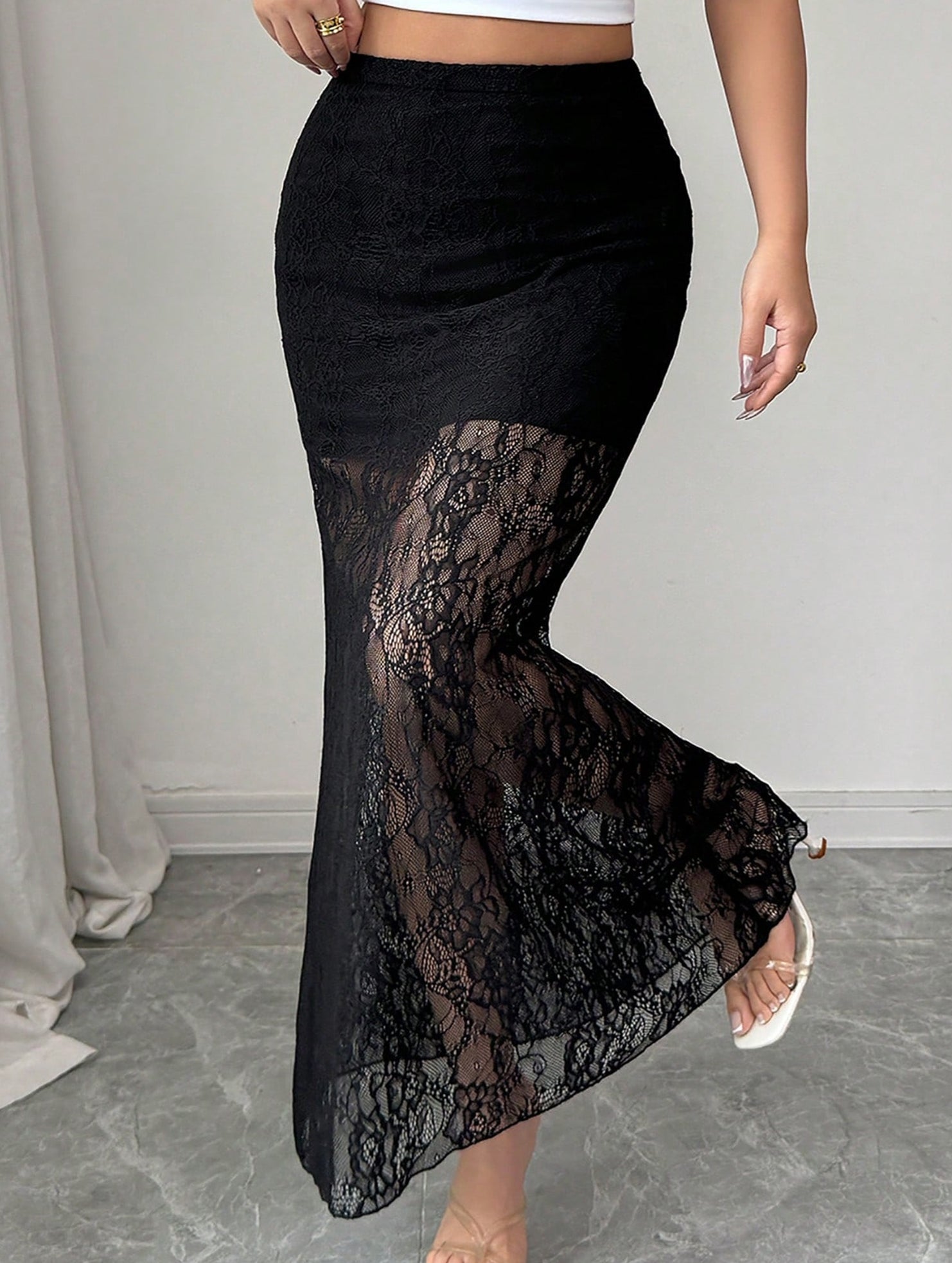 Lace high-waisted slim-fit bodycon skirt