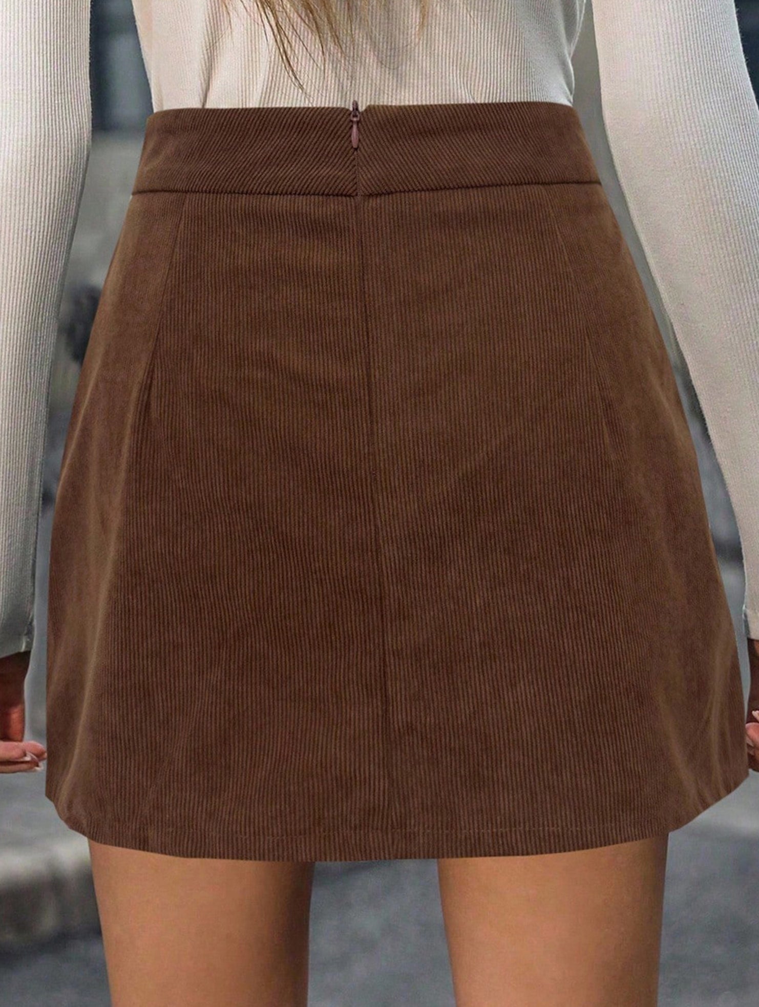 Casual high-waisted corduroy mini skirt