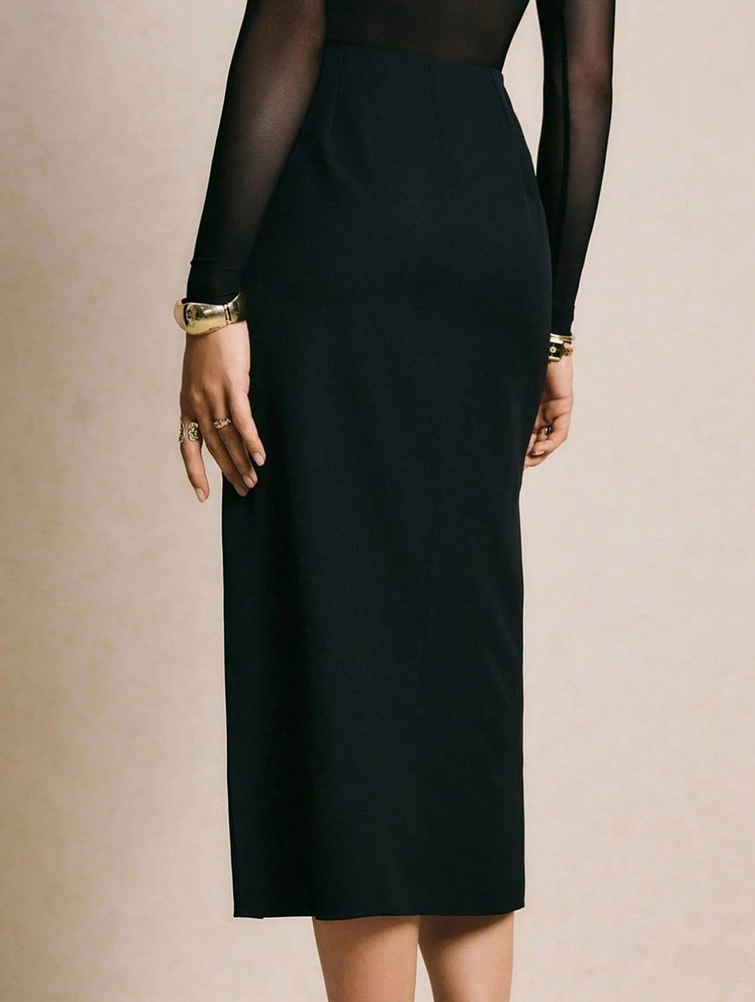 High-waisted bodycon metal buckle slit midi skirt