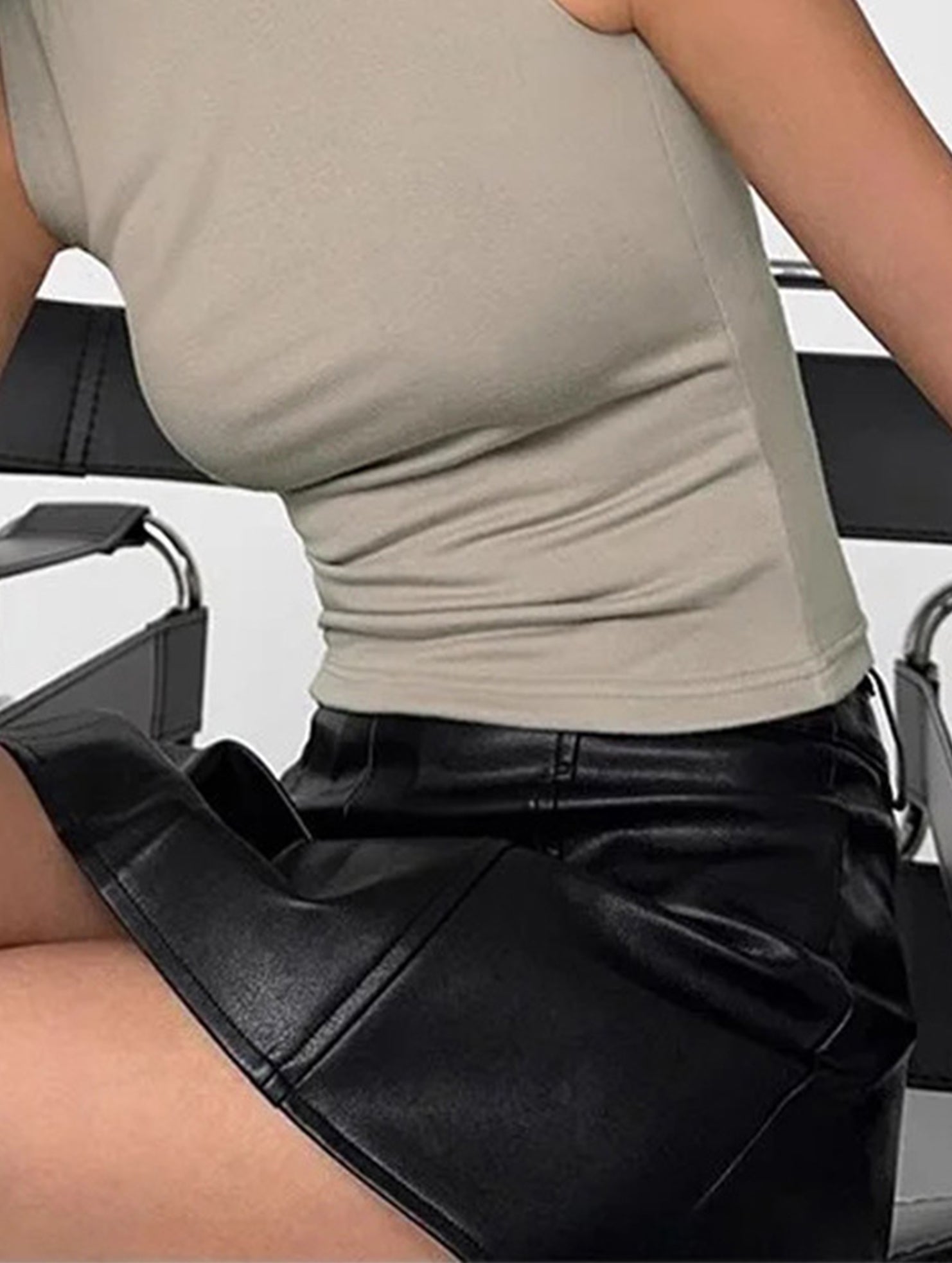 Fashionable PU leather shorts/skirts