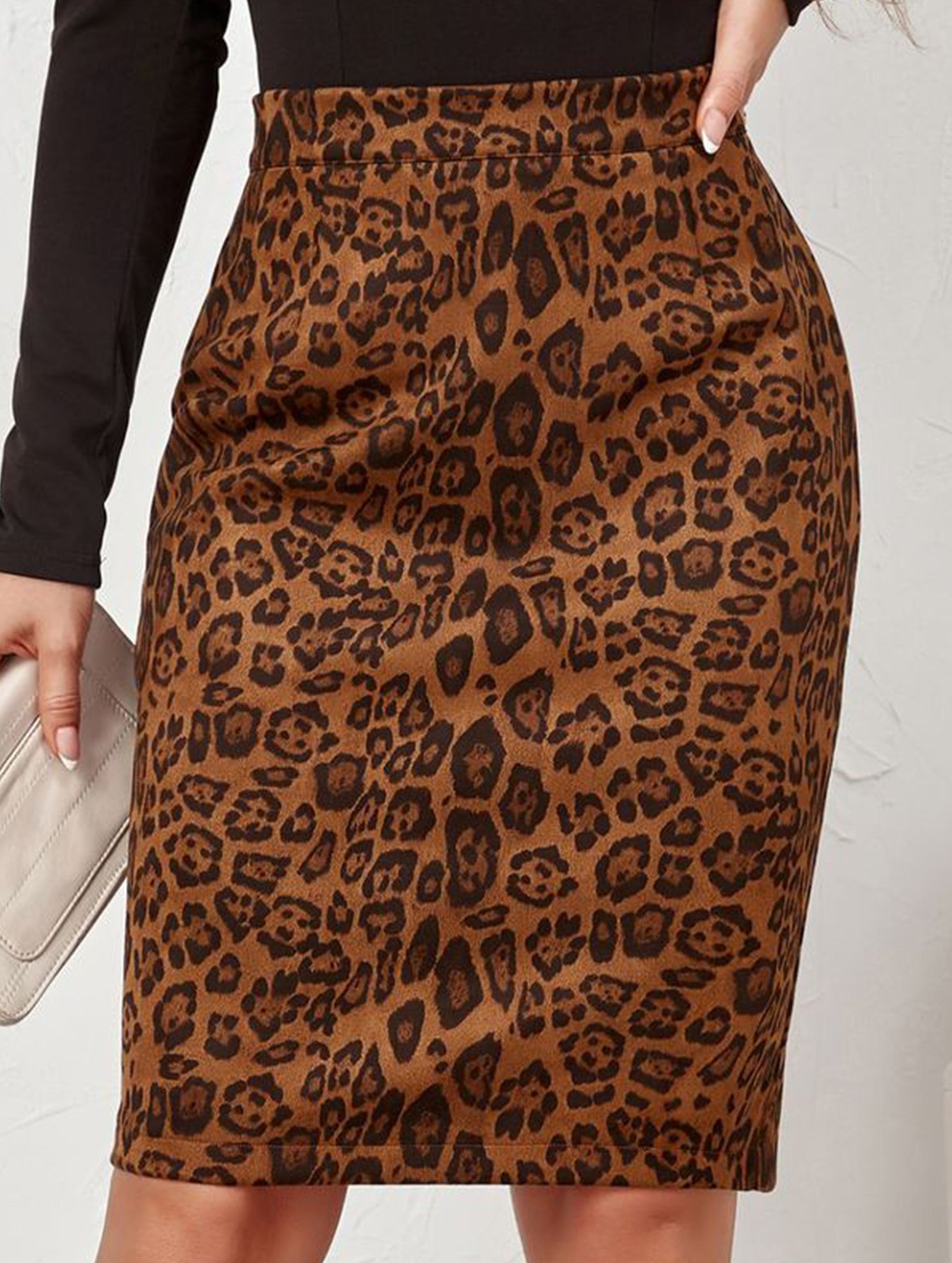 Leopard print high-waisted printed midi skirt