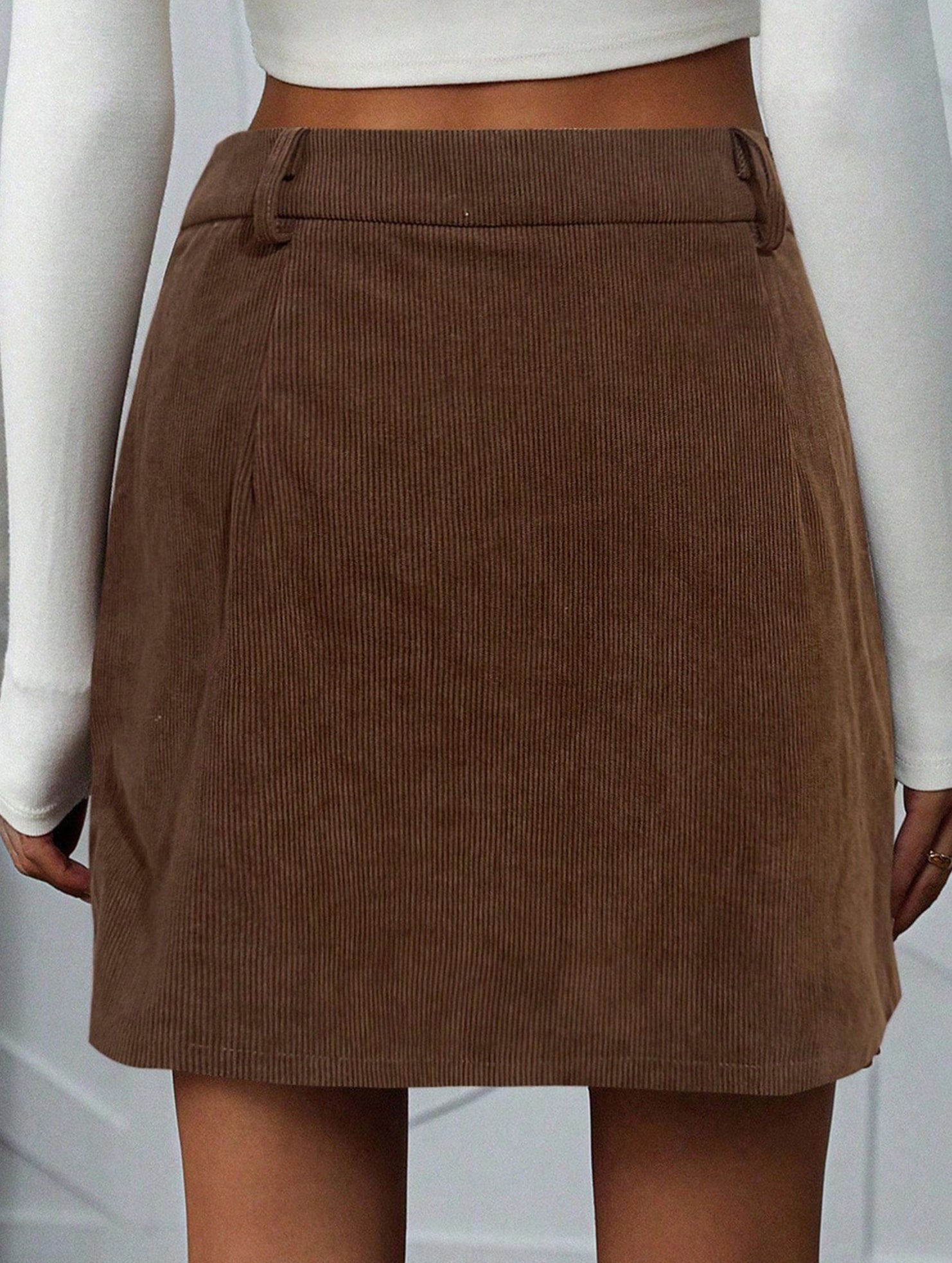 Ribbed solid color high-waisted mini skirt