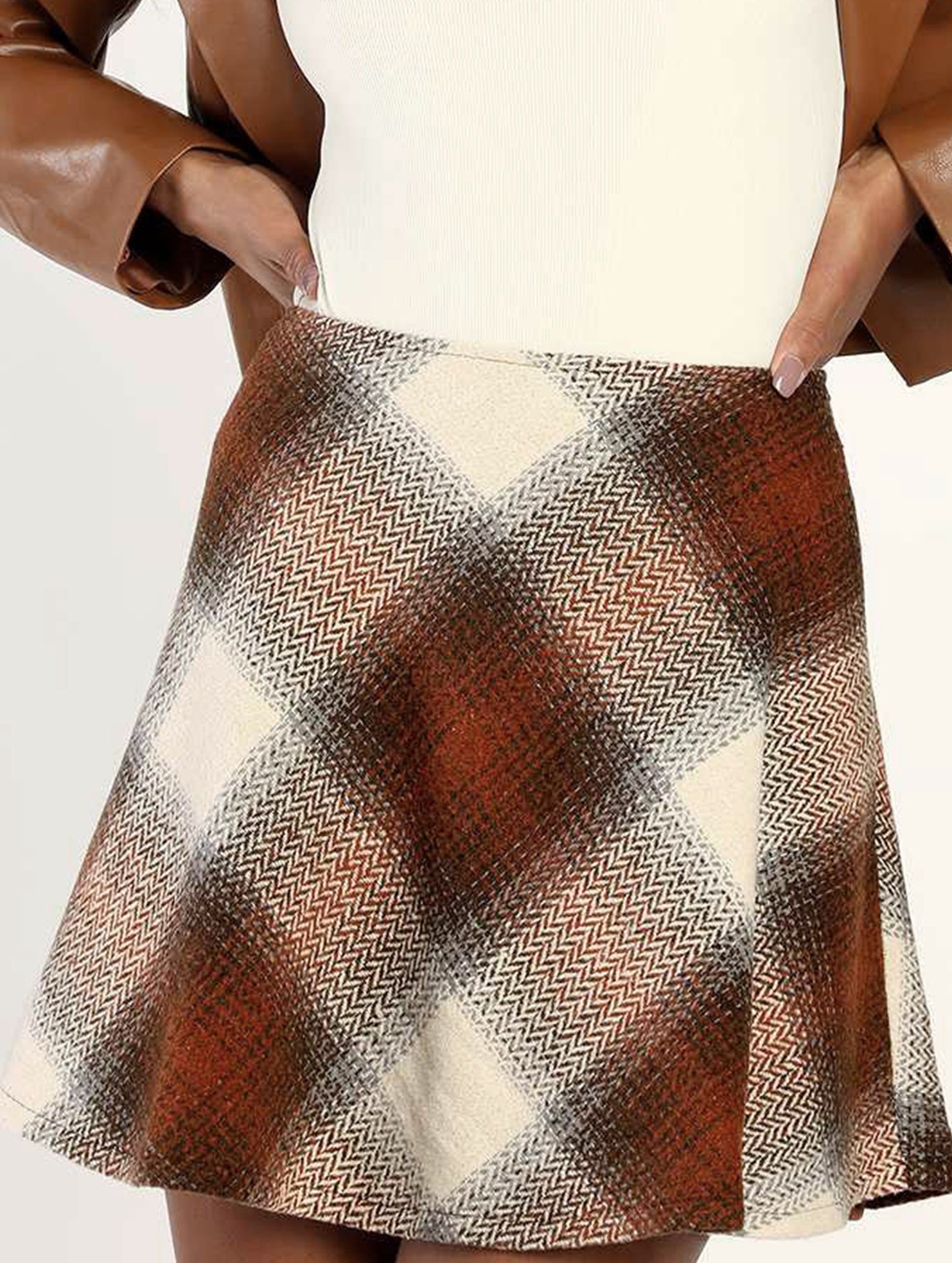 High-waisted plaid A-line skirt with elastic zipper