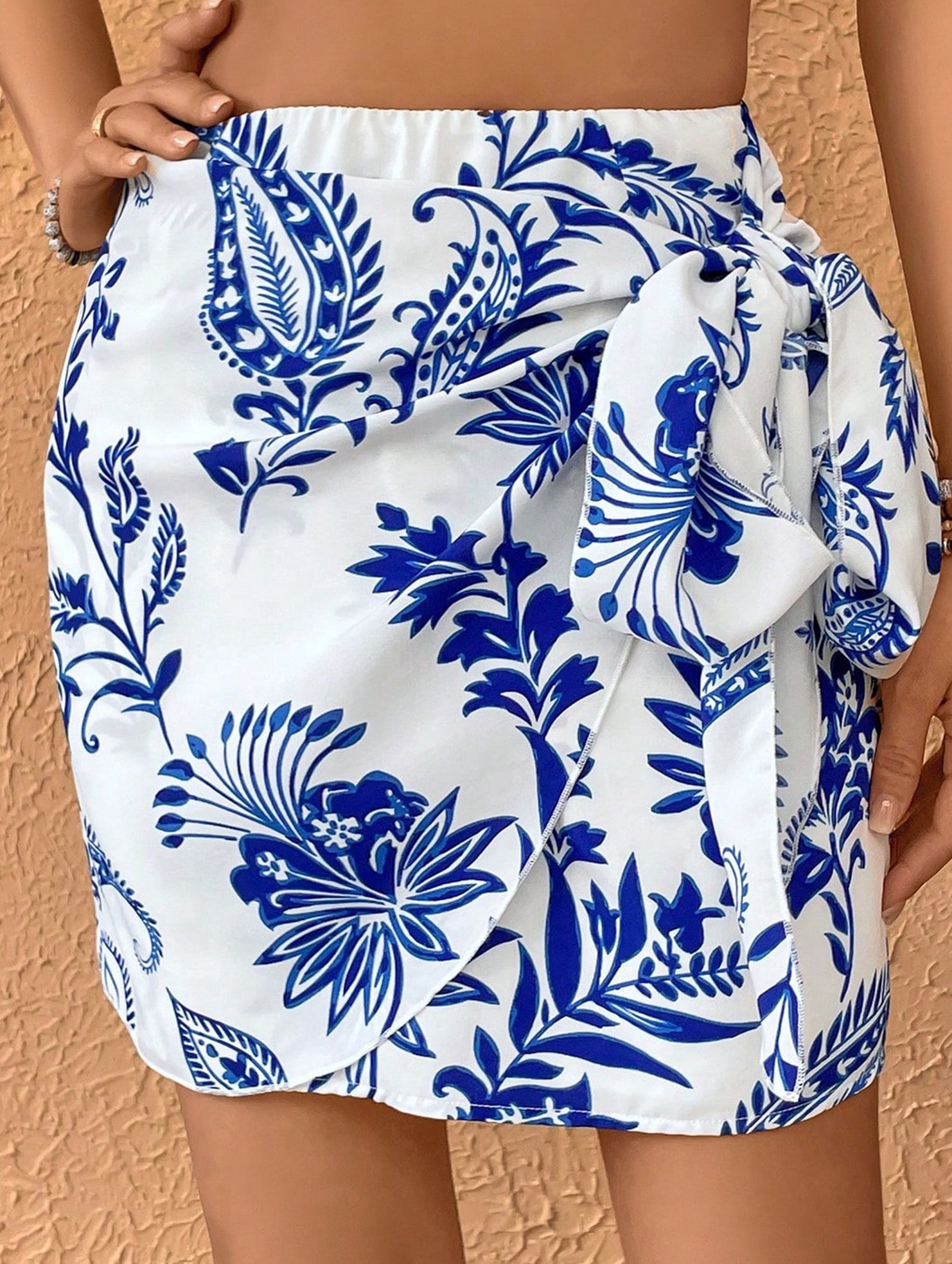 Print Bow Tie Flowy Mini Skirt