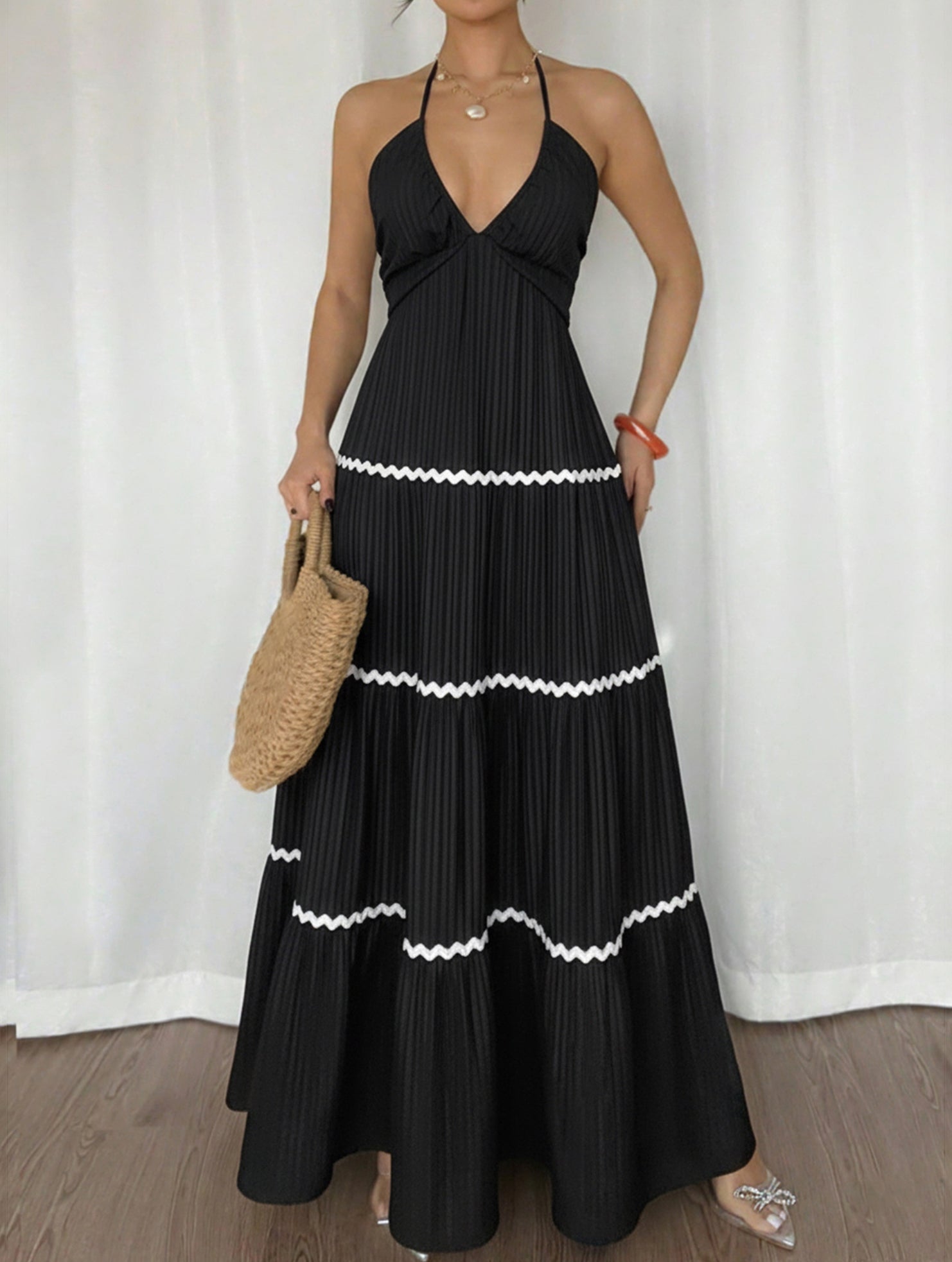 Color Block Halter V Neck Tiered Dress