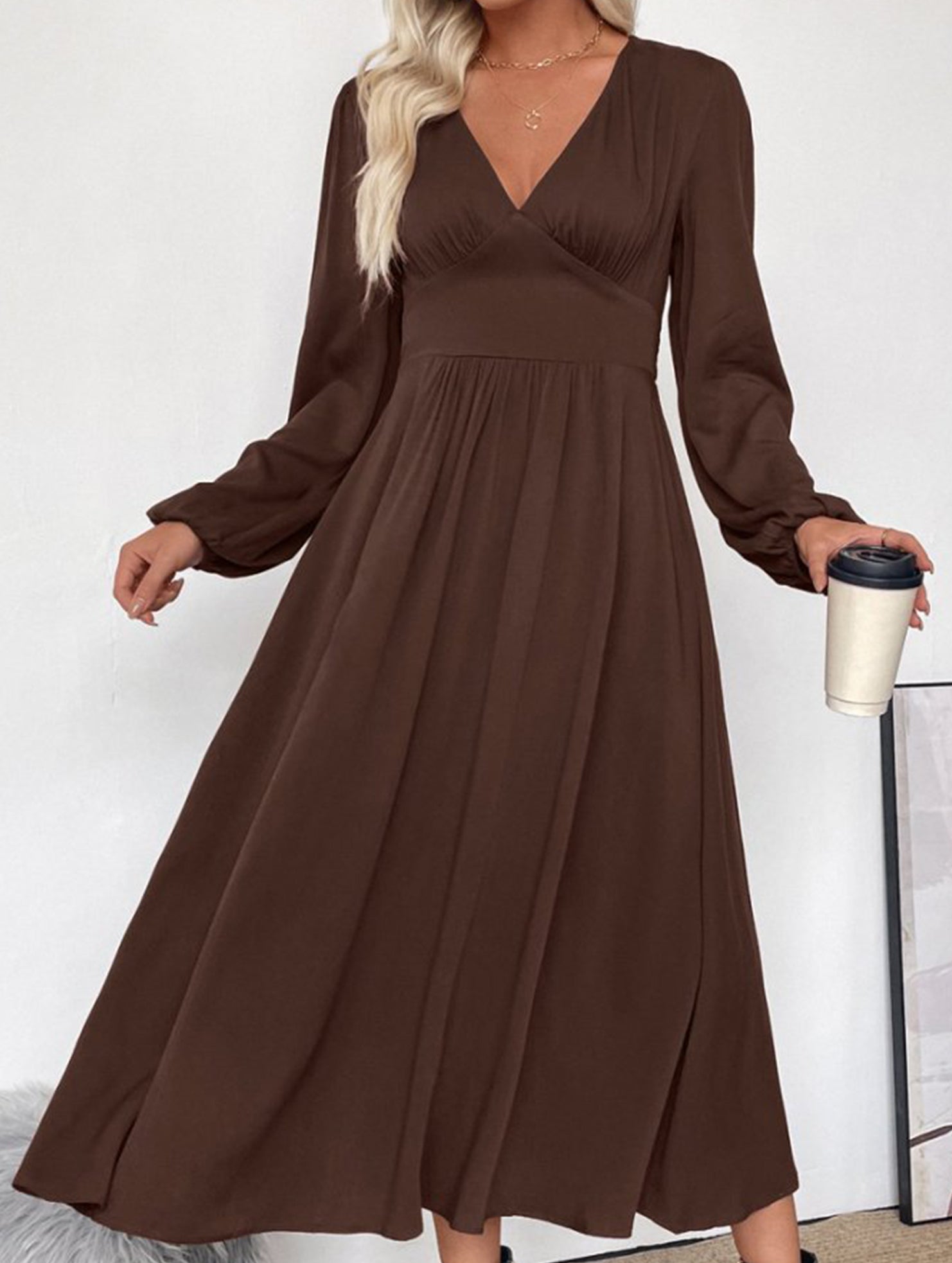 Retro waist deep V neck dress
