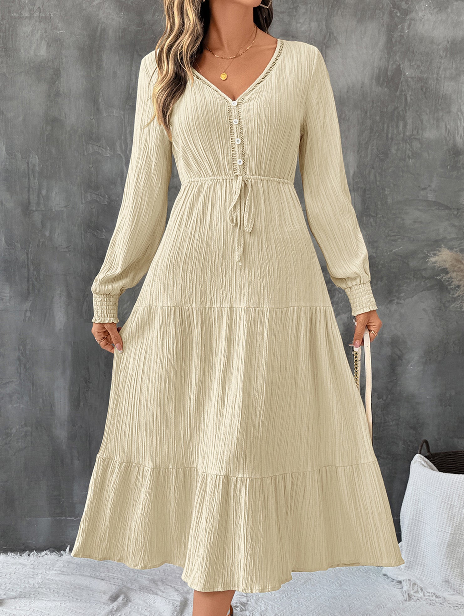 2025 Autumn Pleated V-Neck Solid Color Dress