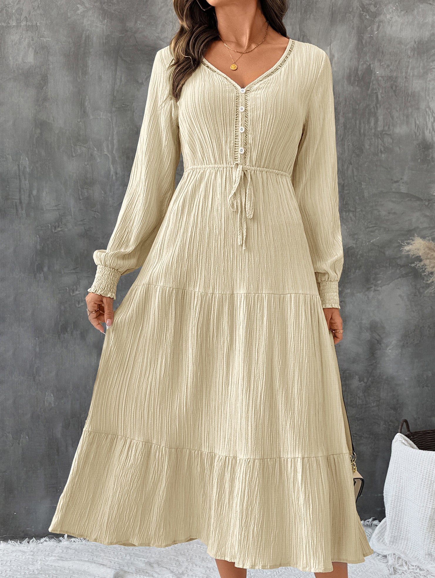 2025 Autumn Pleated V-Neck Solid Color Dress