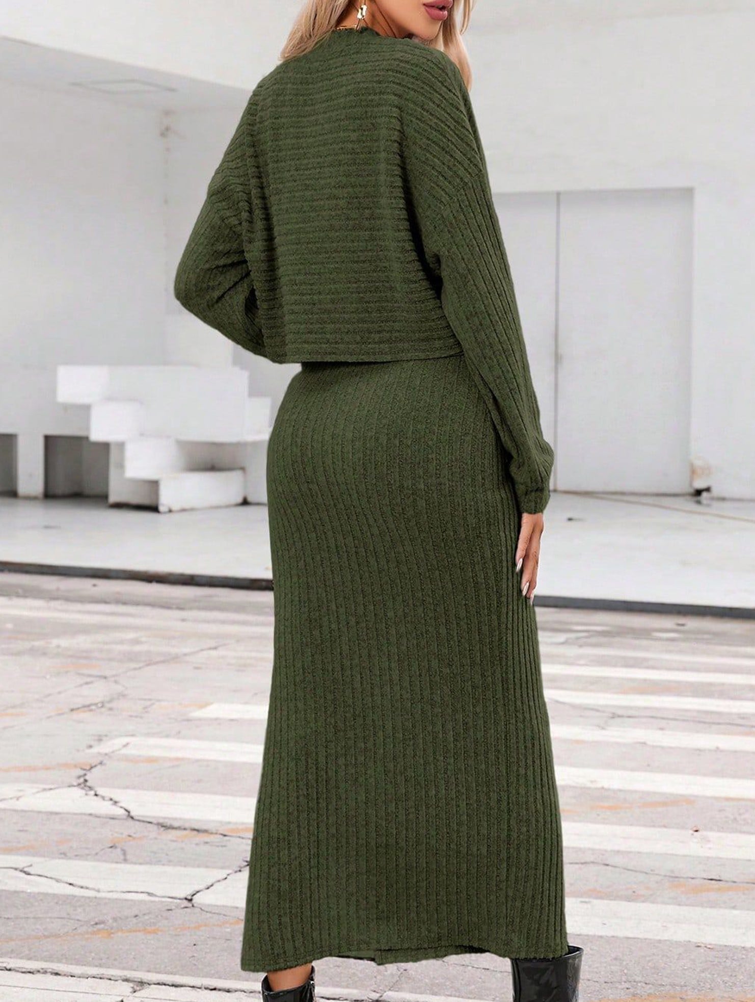 Fashion vest skirt + loose T-shirt set