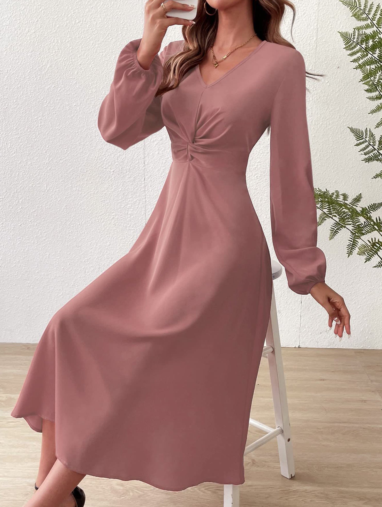 Fashionable V-neck lantern long-sleeved dress