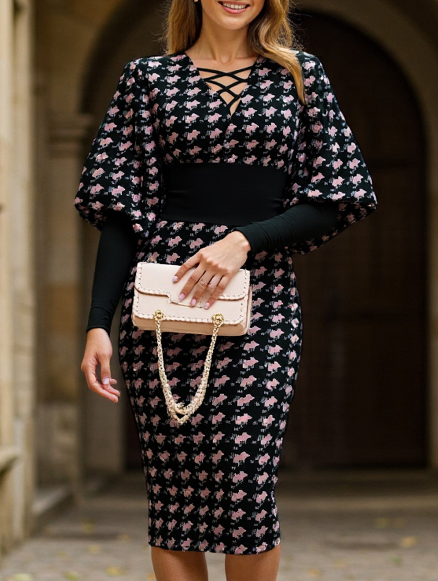 Waist-hugging V-neck dress