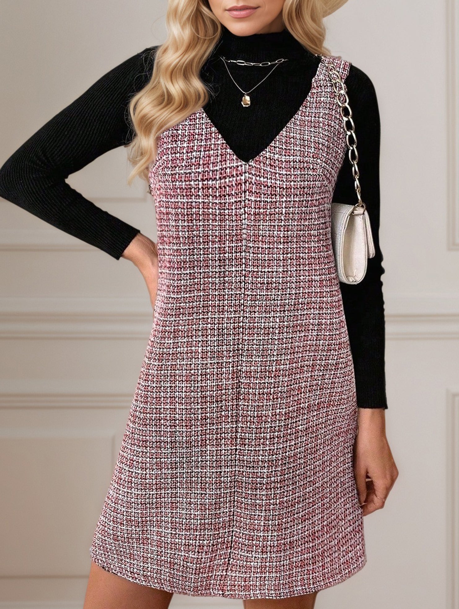 Sleeveless midi dress with suspenders and V-neck