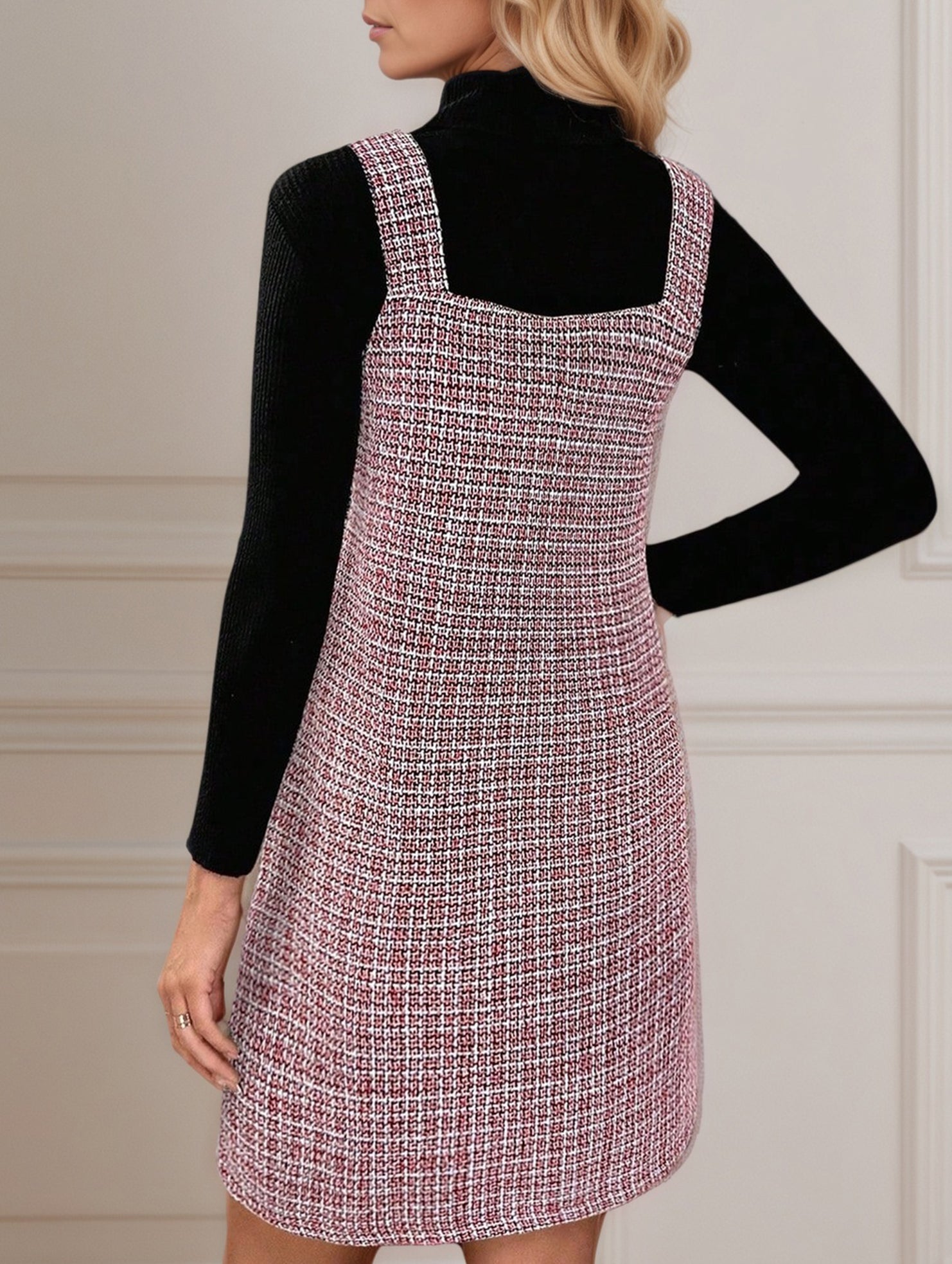 Sleeveless midi dress with suspenders and V-neck