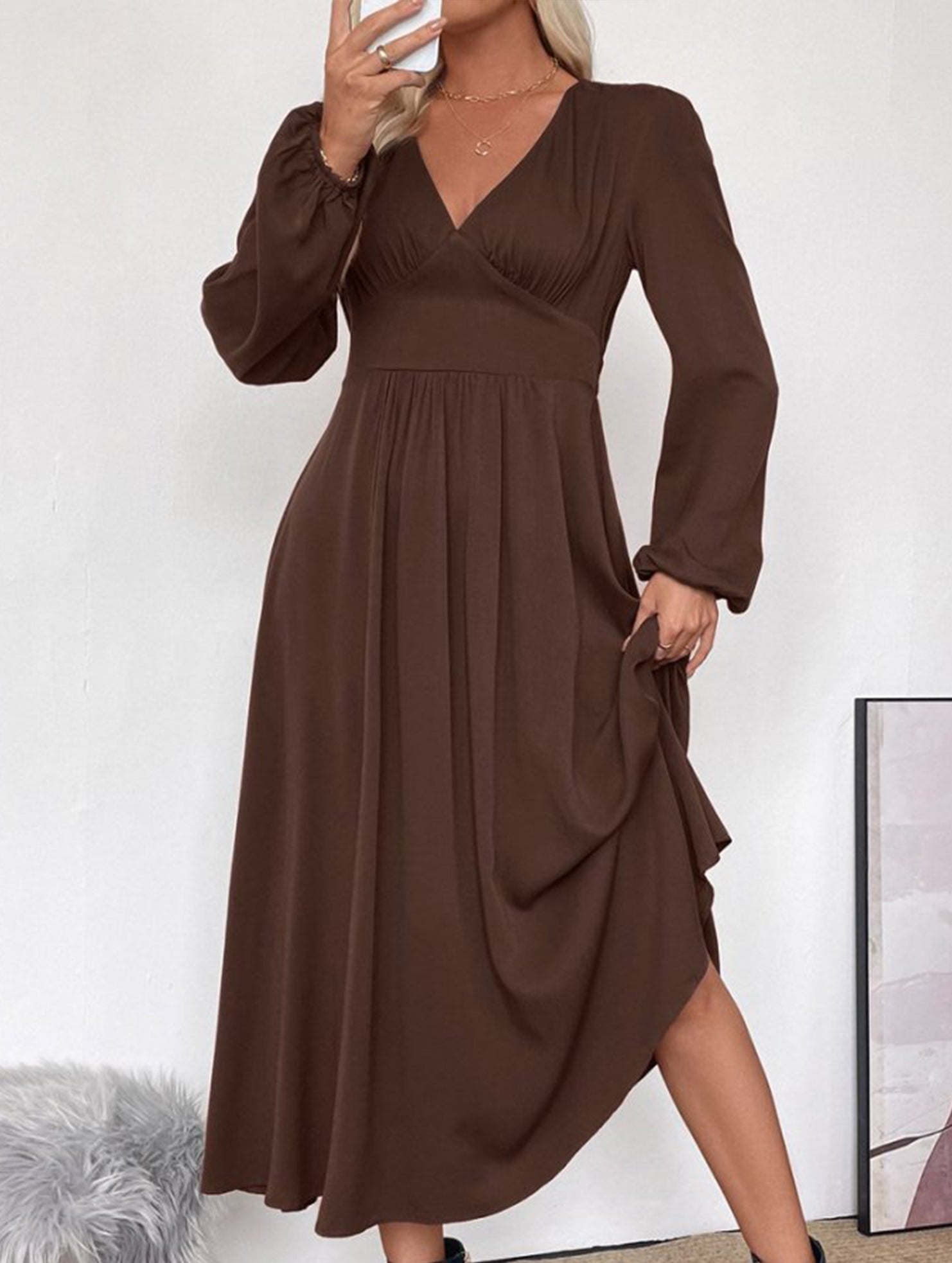 Solid color V-neck long-sleeved brown dress