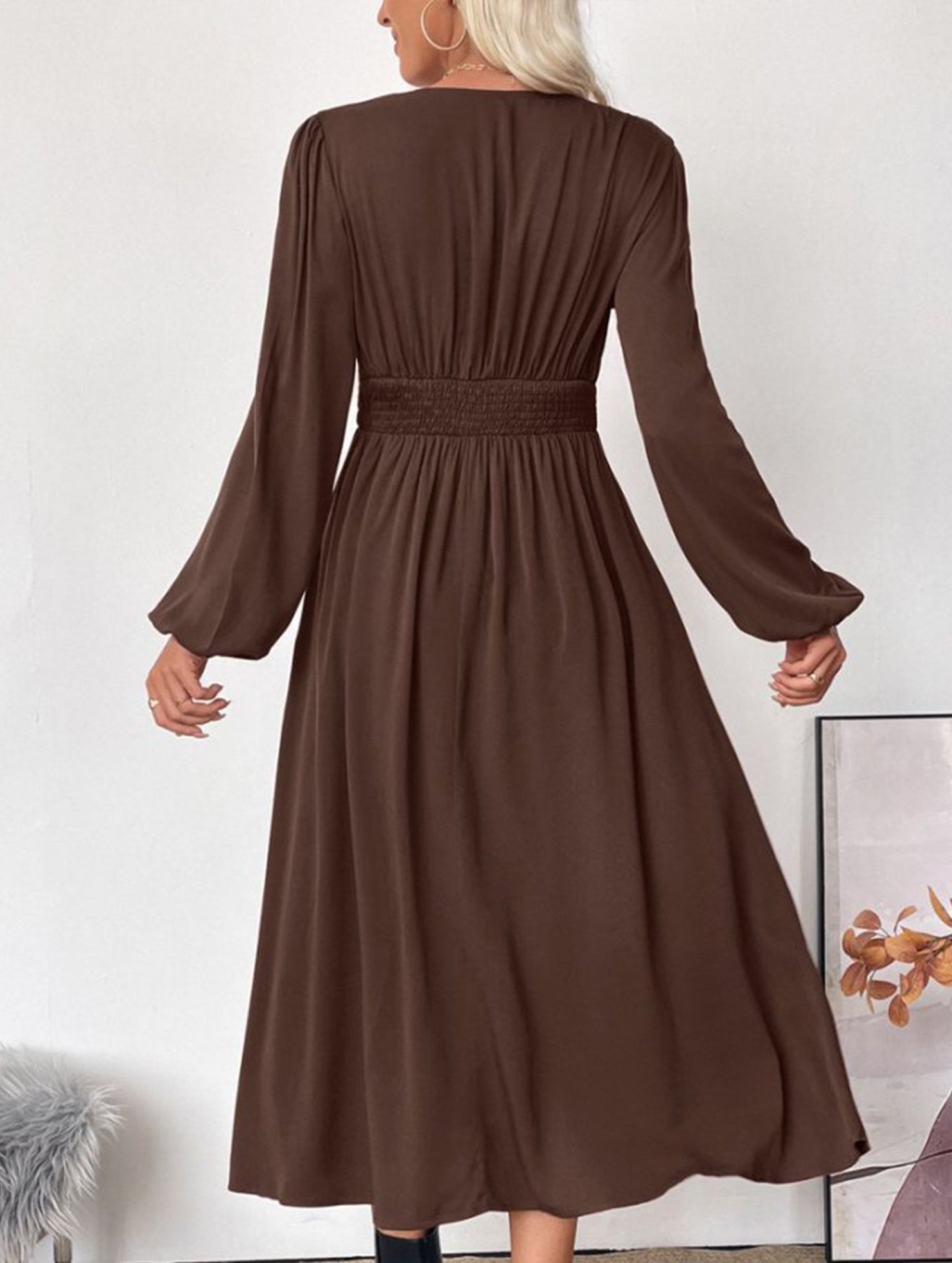 Solid color V-neck long-sleeved brown dress