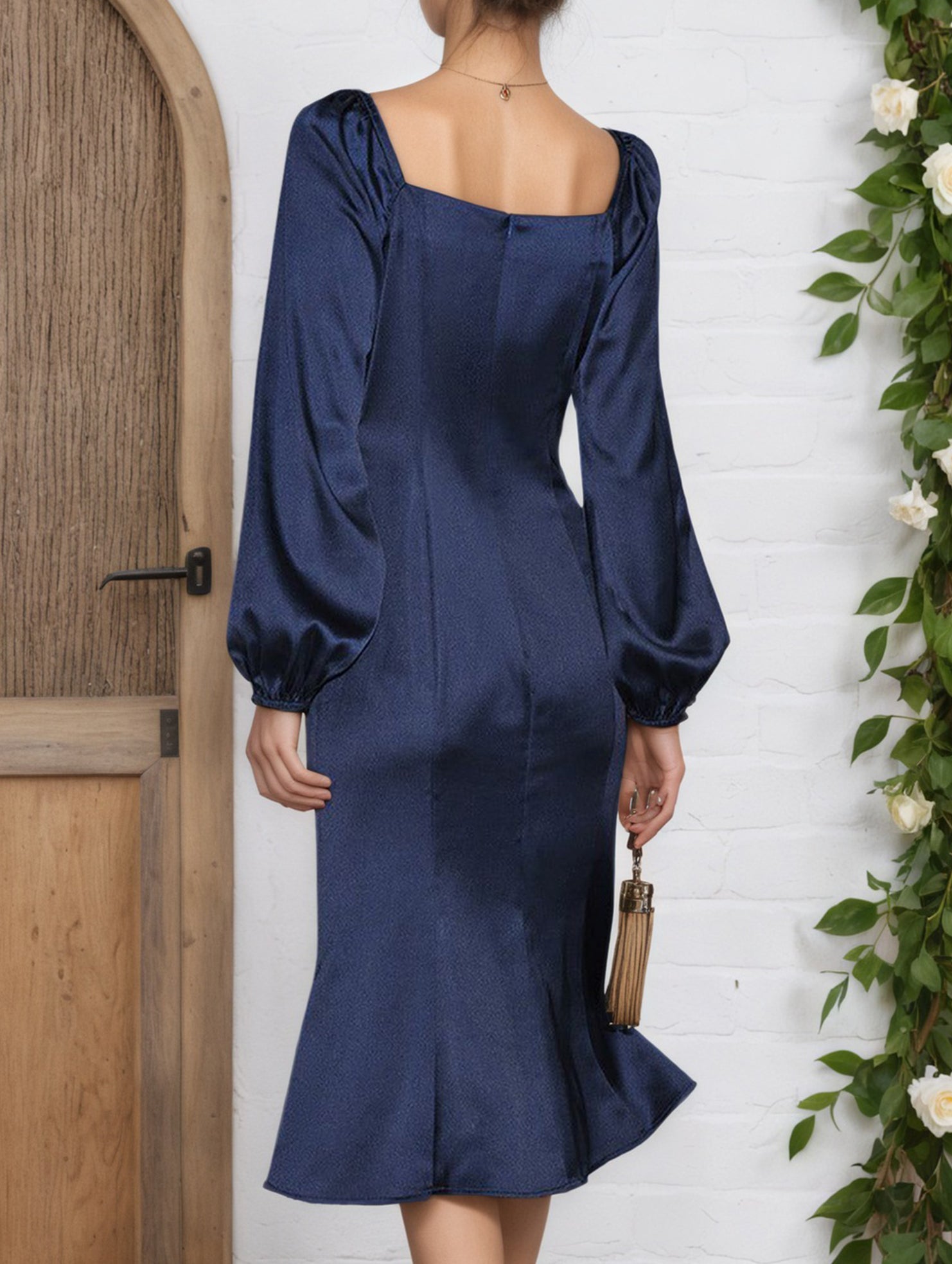 V-neck open back slim dress