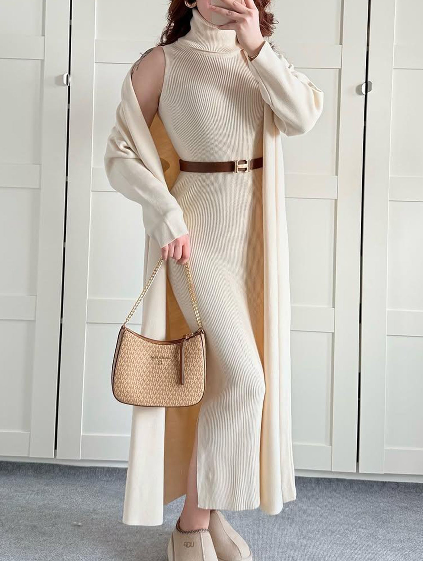 Slim-fitting turtleneck dress and cardigan set