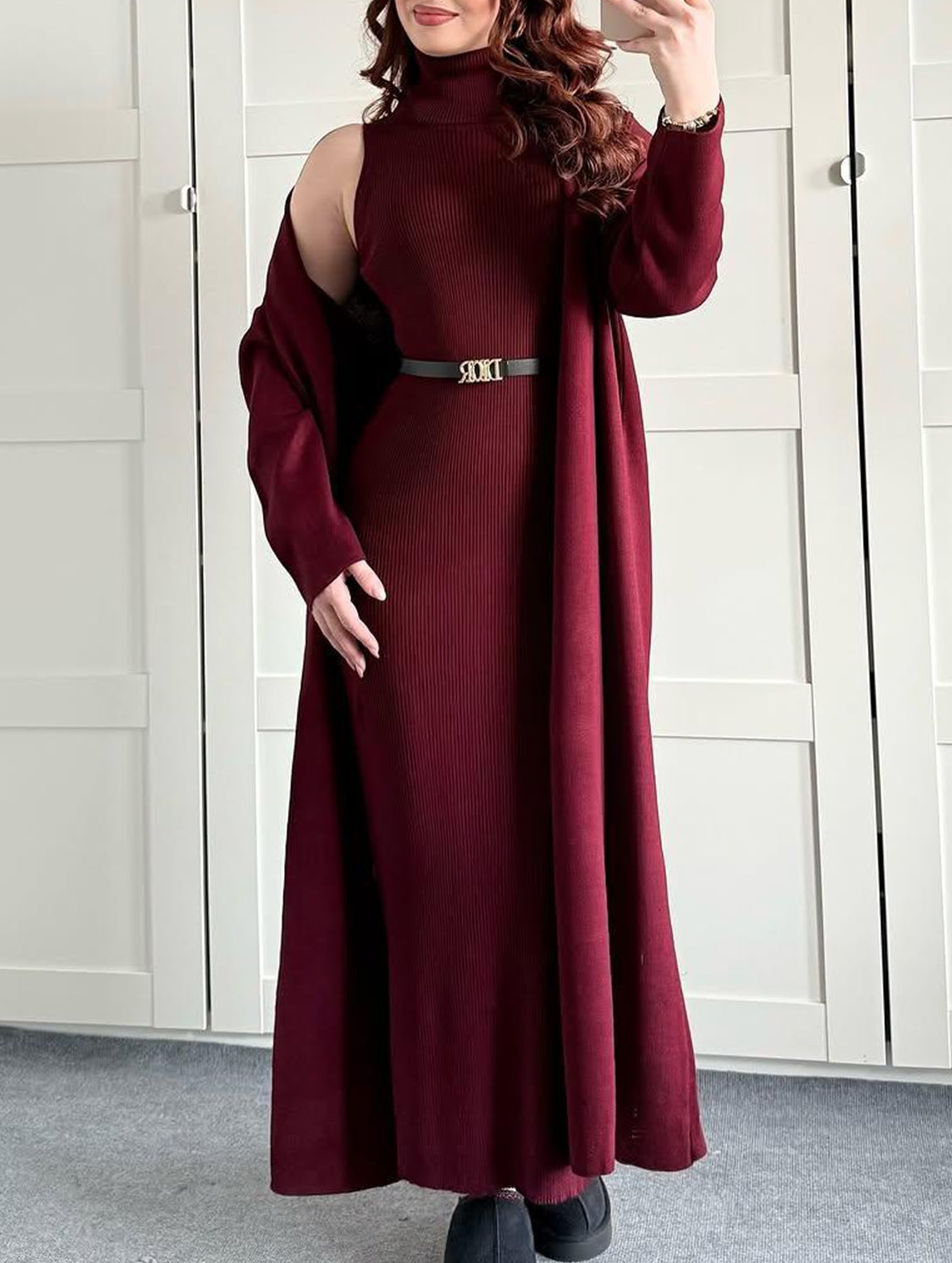 Slim-fitting turtleneck dress and cardigan set