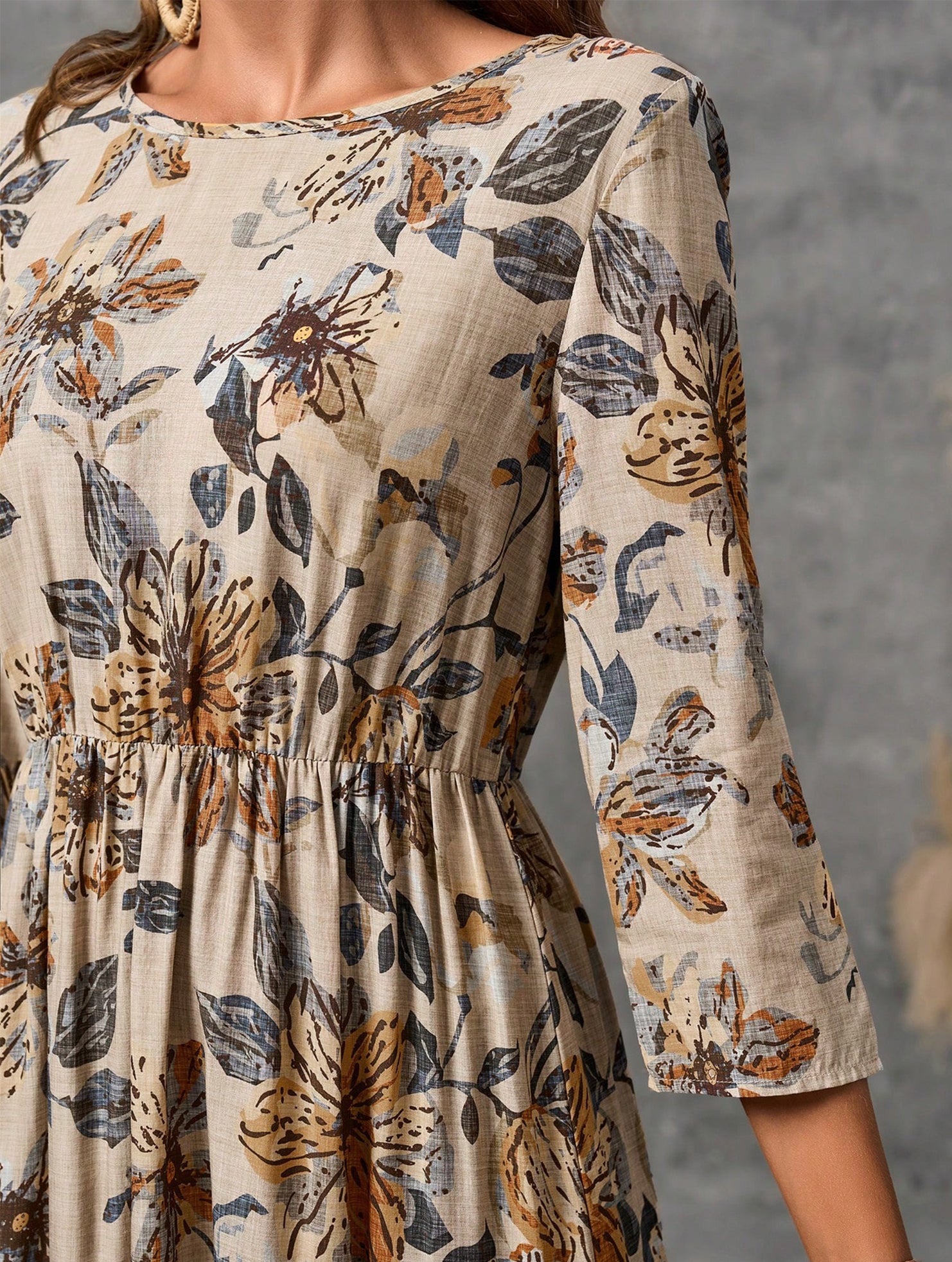 Fashionable round neck printed dress