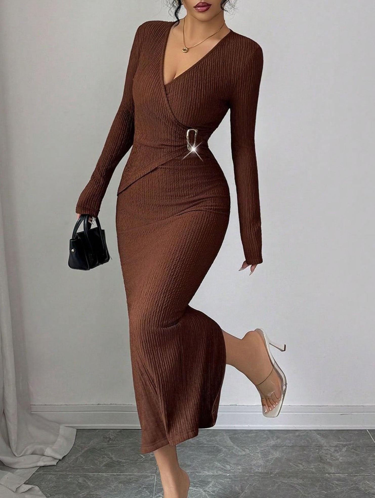 Cross neck knit slim-fit dress
