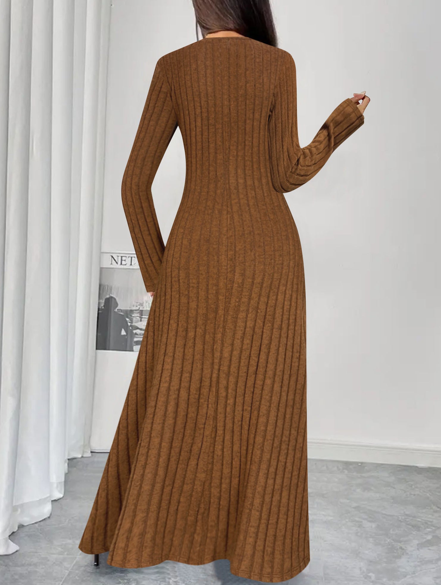 Simple V-neck single-breasted ribbed dress