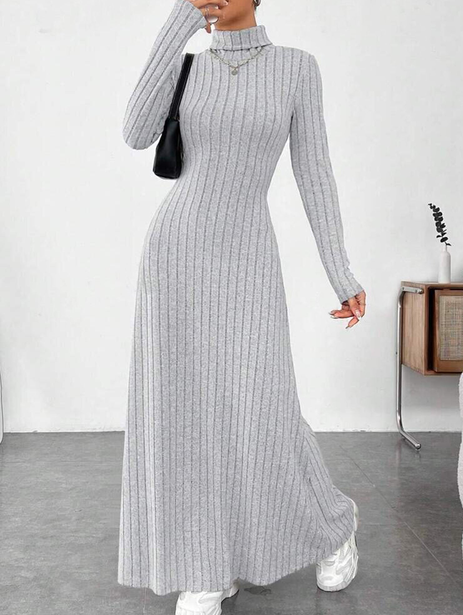 Solid color ribbed brushed long-sleeved dress
