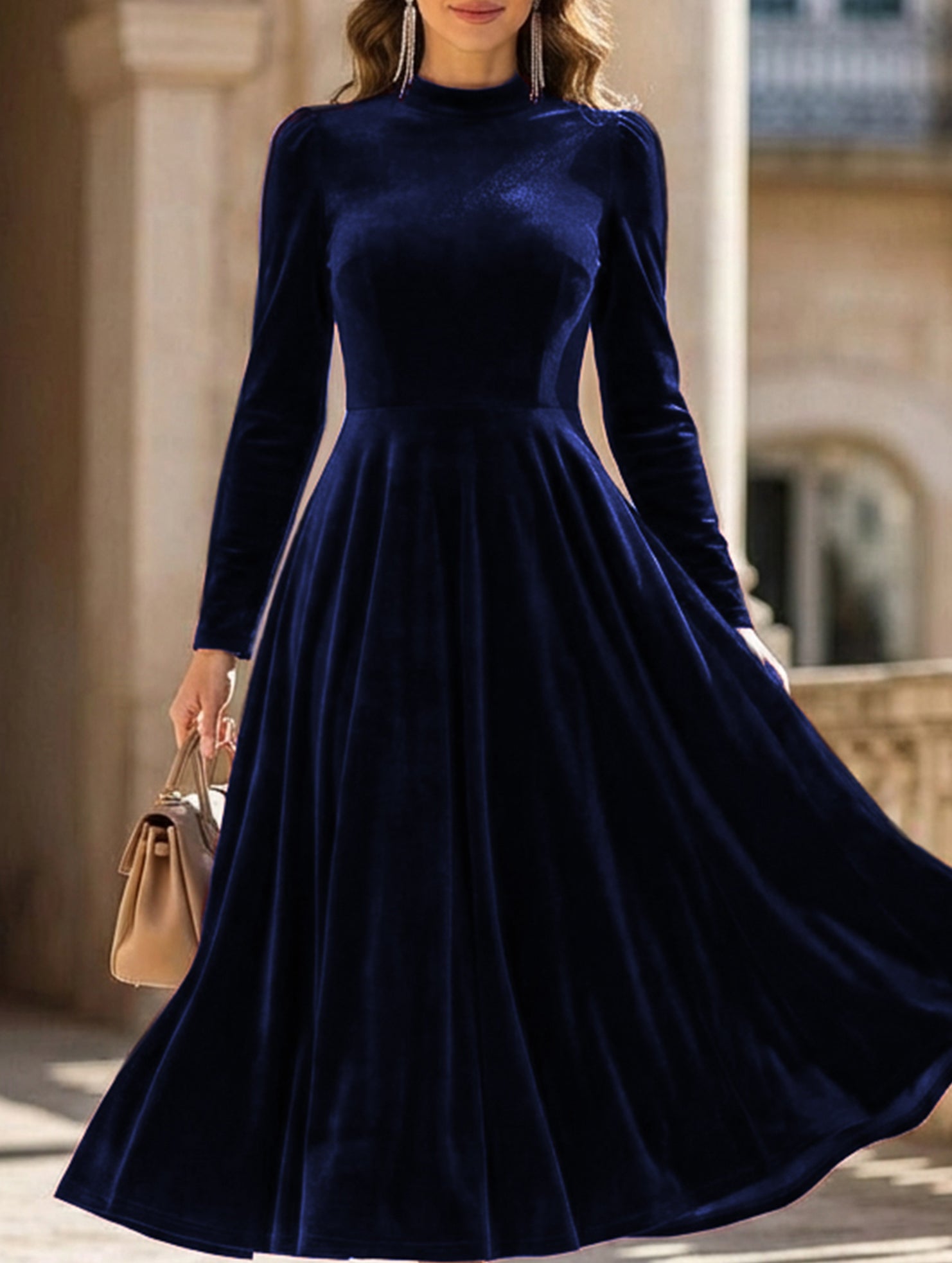 New velvet round neck long-sleeved dress