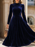 New velvet round neck long-sleeved dress