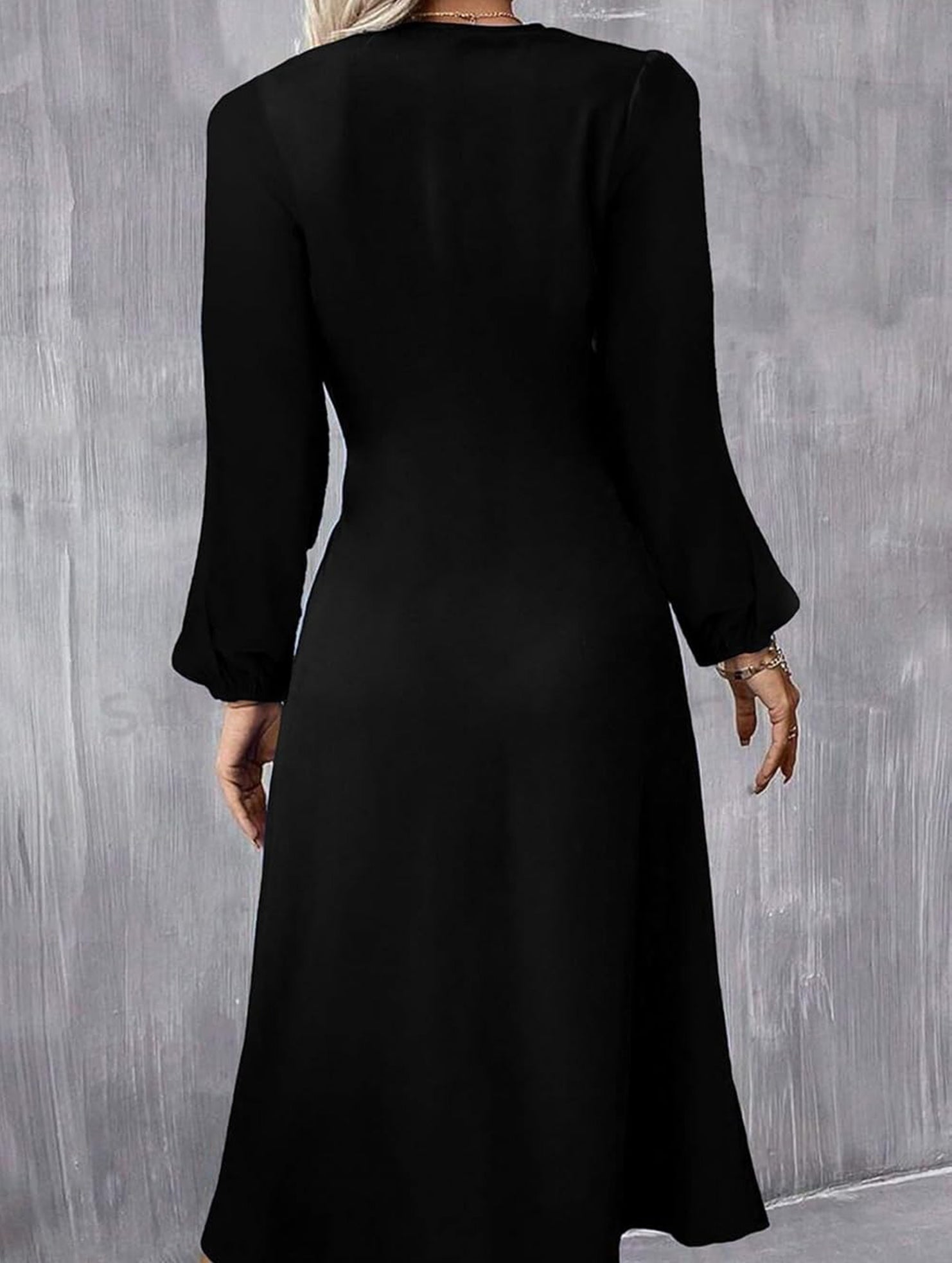 Stylish round neck slim-fit slit dress