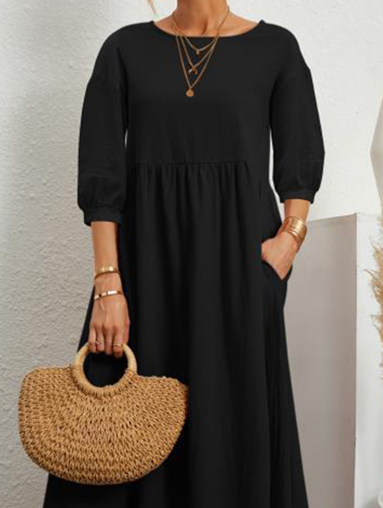 Stylish lantern sleeve loose-fitting dress with pockets