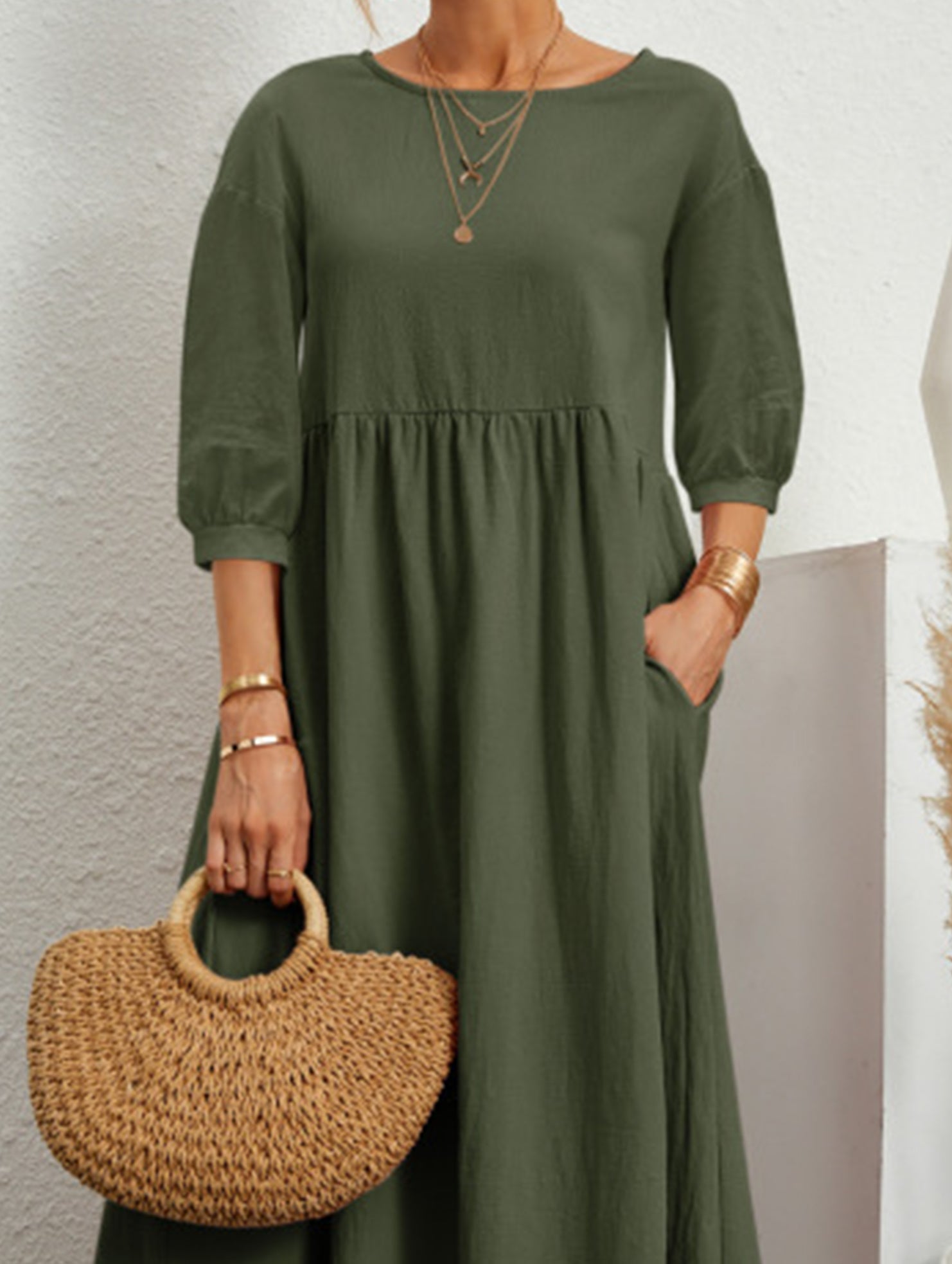 Stylish lantern sleeve loose-fitting dress with pockets