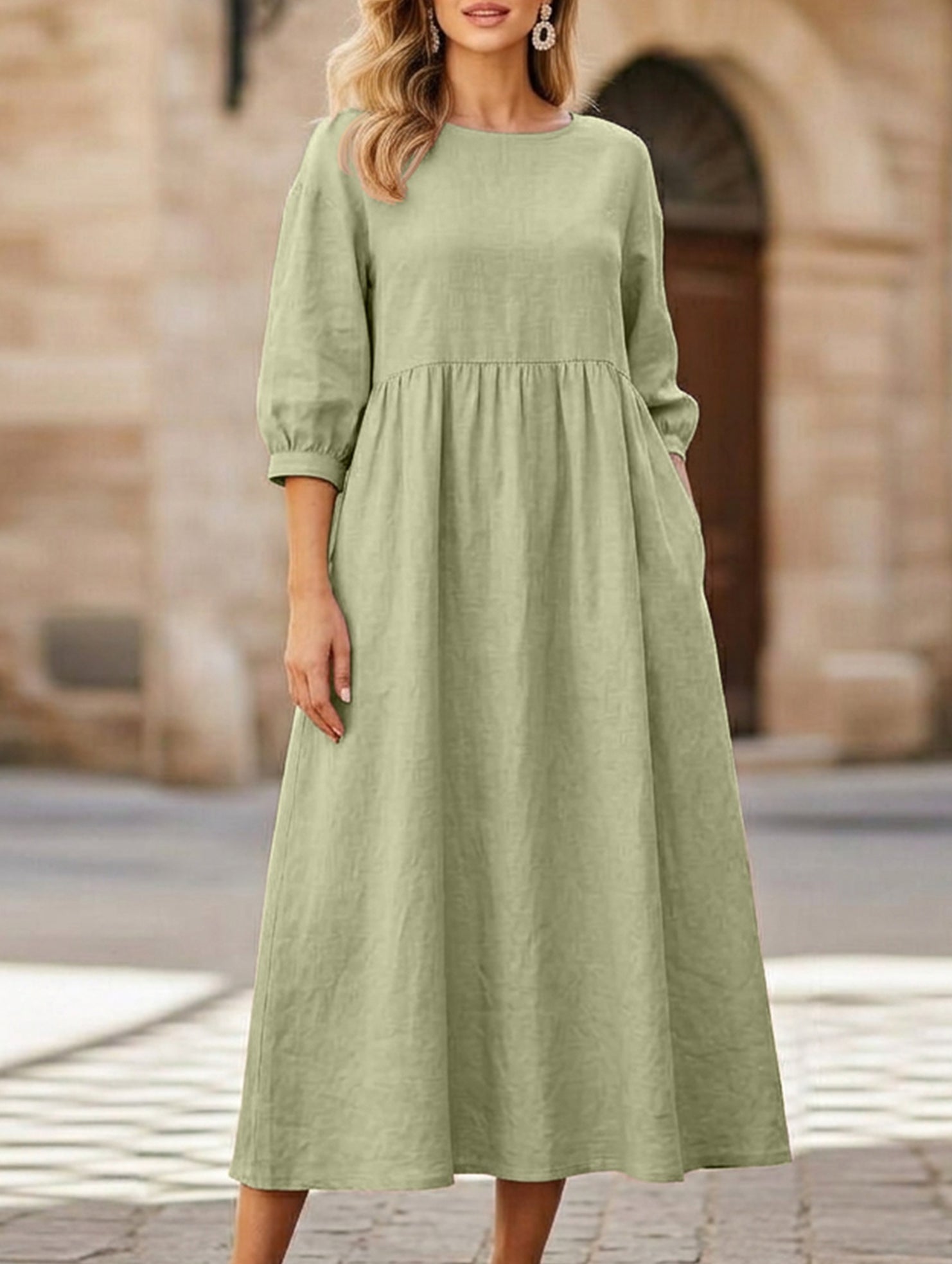 Stylish lantern sleeve loose-fitting dress with pockets