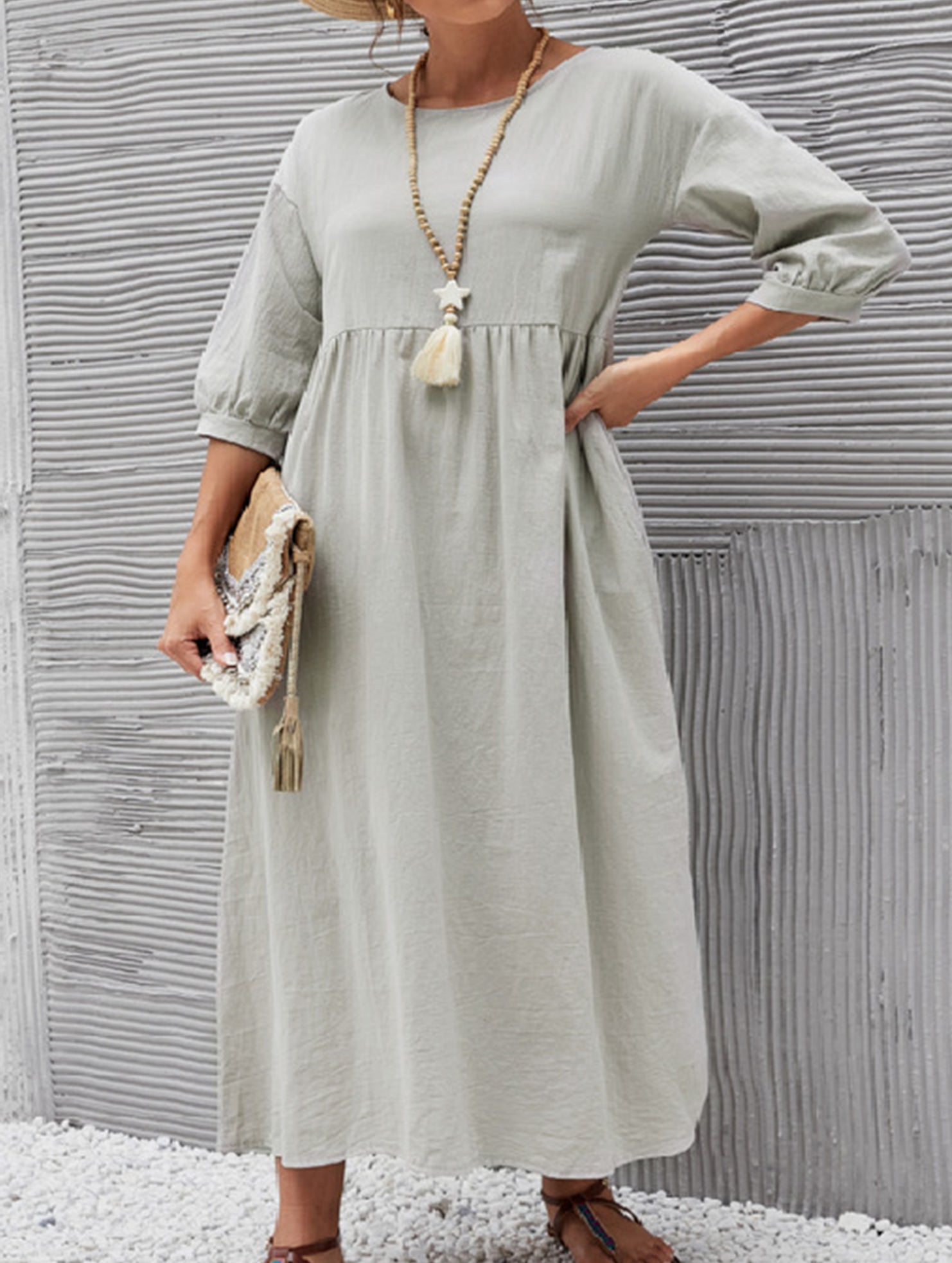 Stylish lantern sleeve loose-fitting dress with pockets