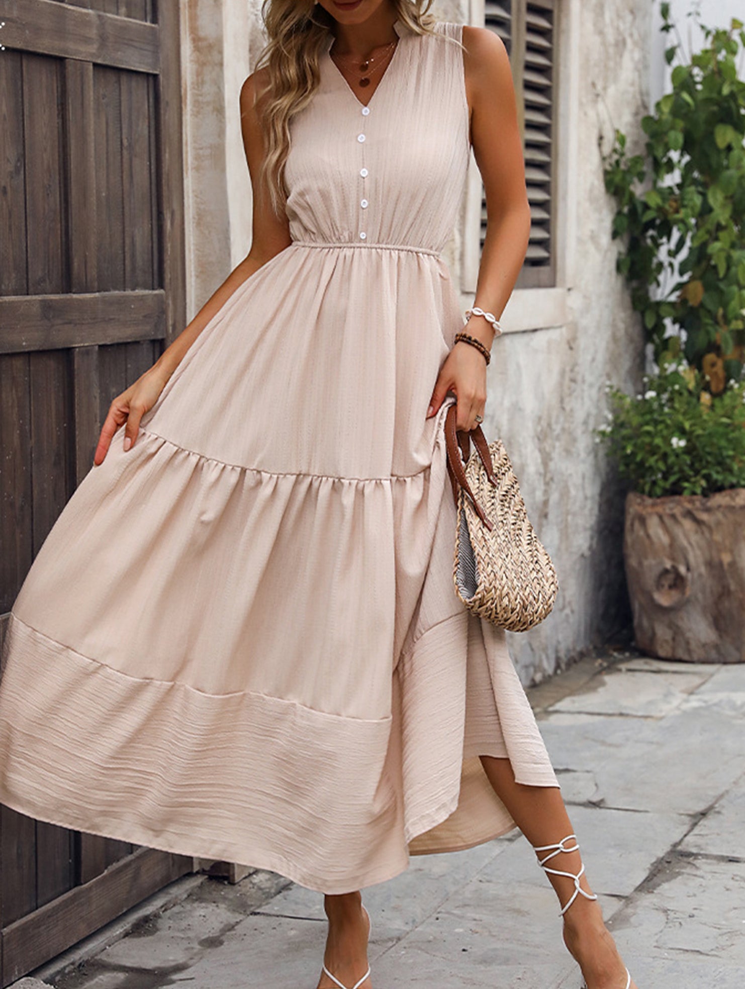 Elegant sleeveless textured dress for work women