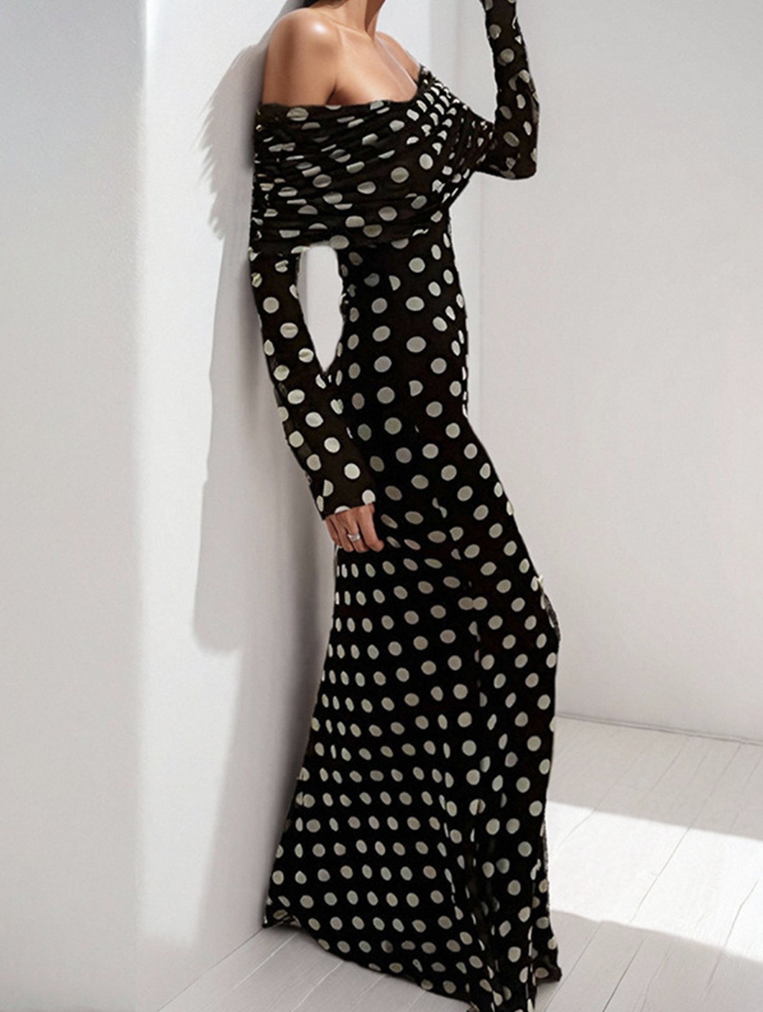 Polka dot sexy and elegant dress for women_CWDMD02152